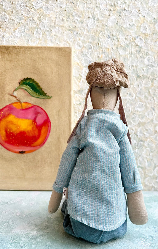 Medium Bunny Emil - 2016