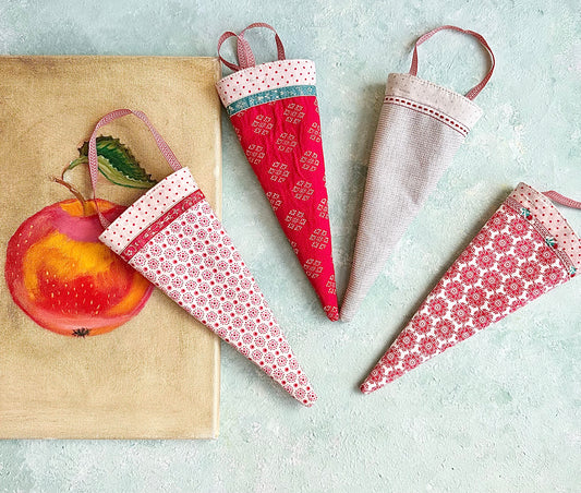 Christmas Ornament Cornet - 2009