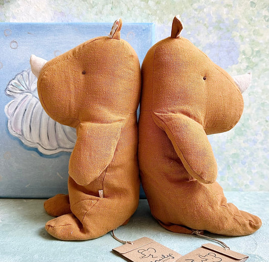 Safari Friends: Medium Rhino (Ochre) - 2020