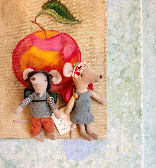 Big Sister Hiker Mouse - 2018