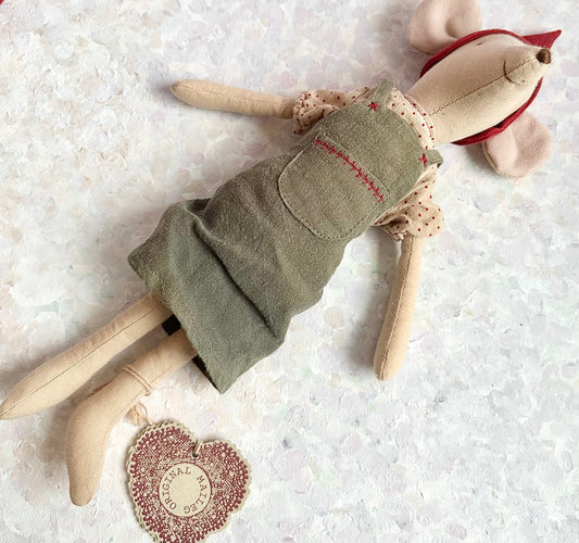 Medium Christmas Mouse - 2018