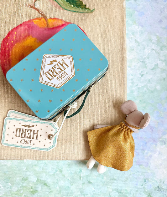 Super Hero in Suitcase - 2020