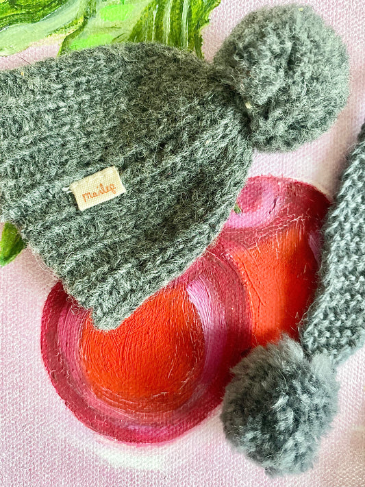 Medium Beanie & Scarf - 2015