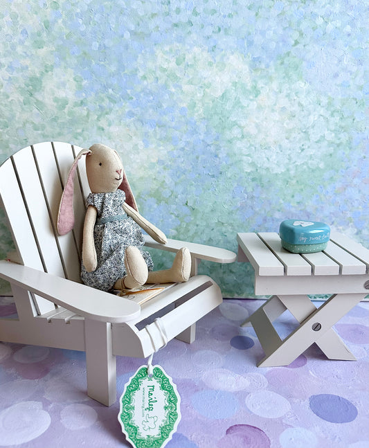 Easy Chair with Table - 2010