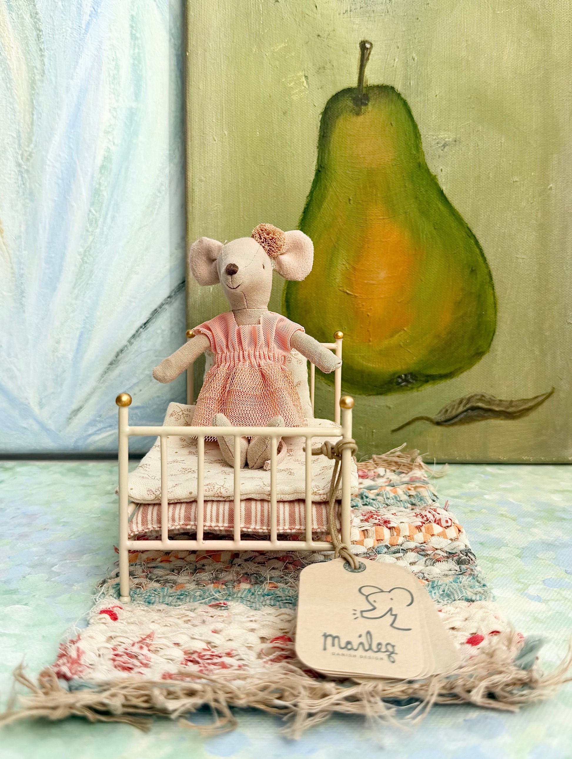 Vintage Mouse Bed - 2023