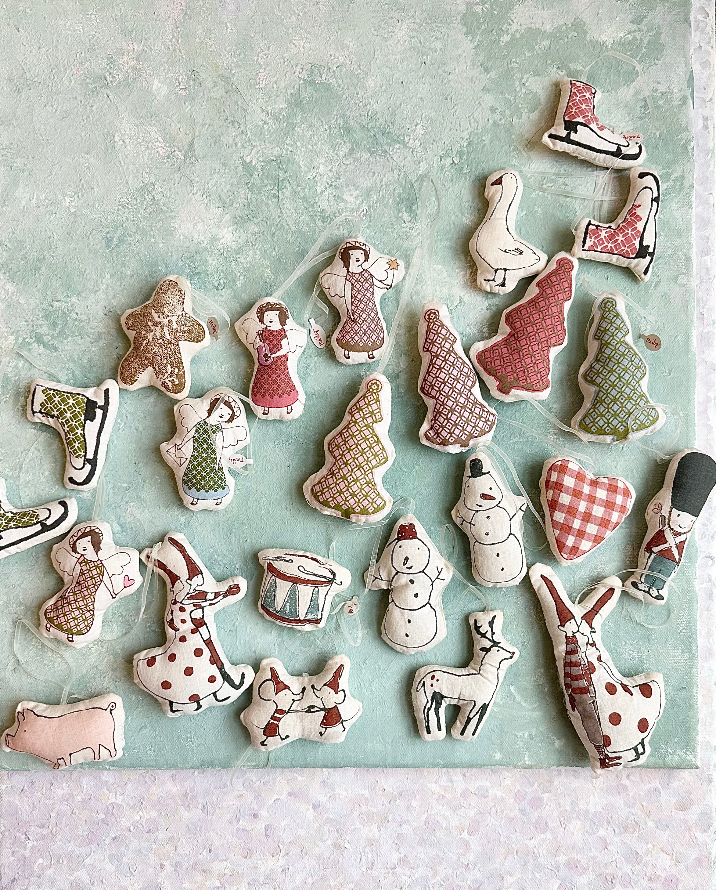 Printed Christmas Animal Ornament - 2010