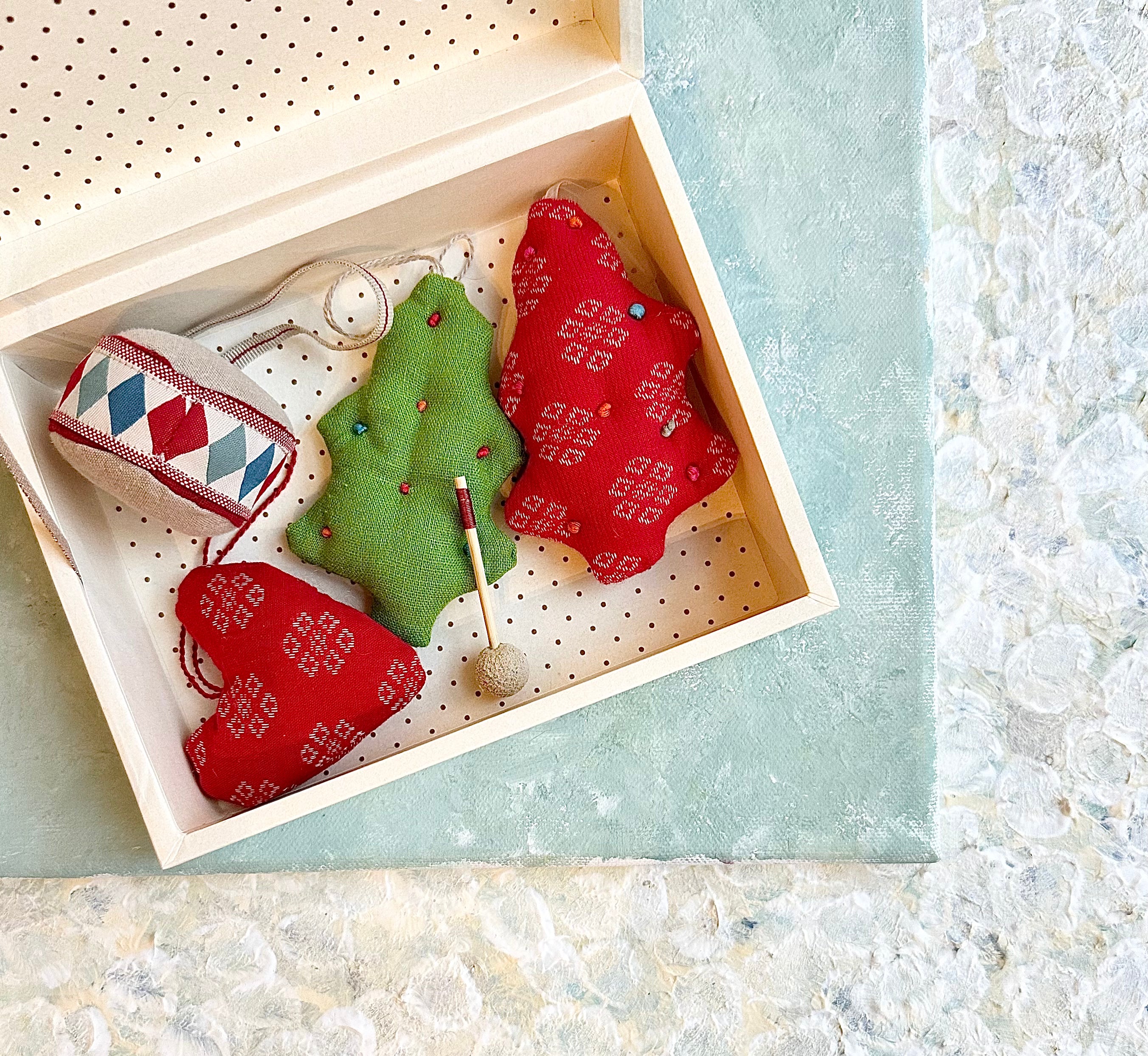 Christmas Decoration Box - 2017