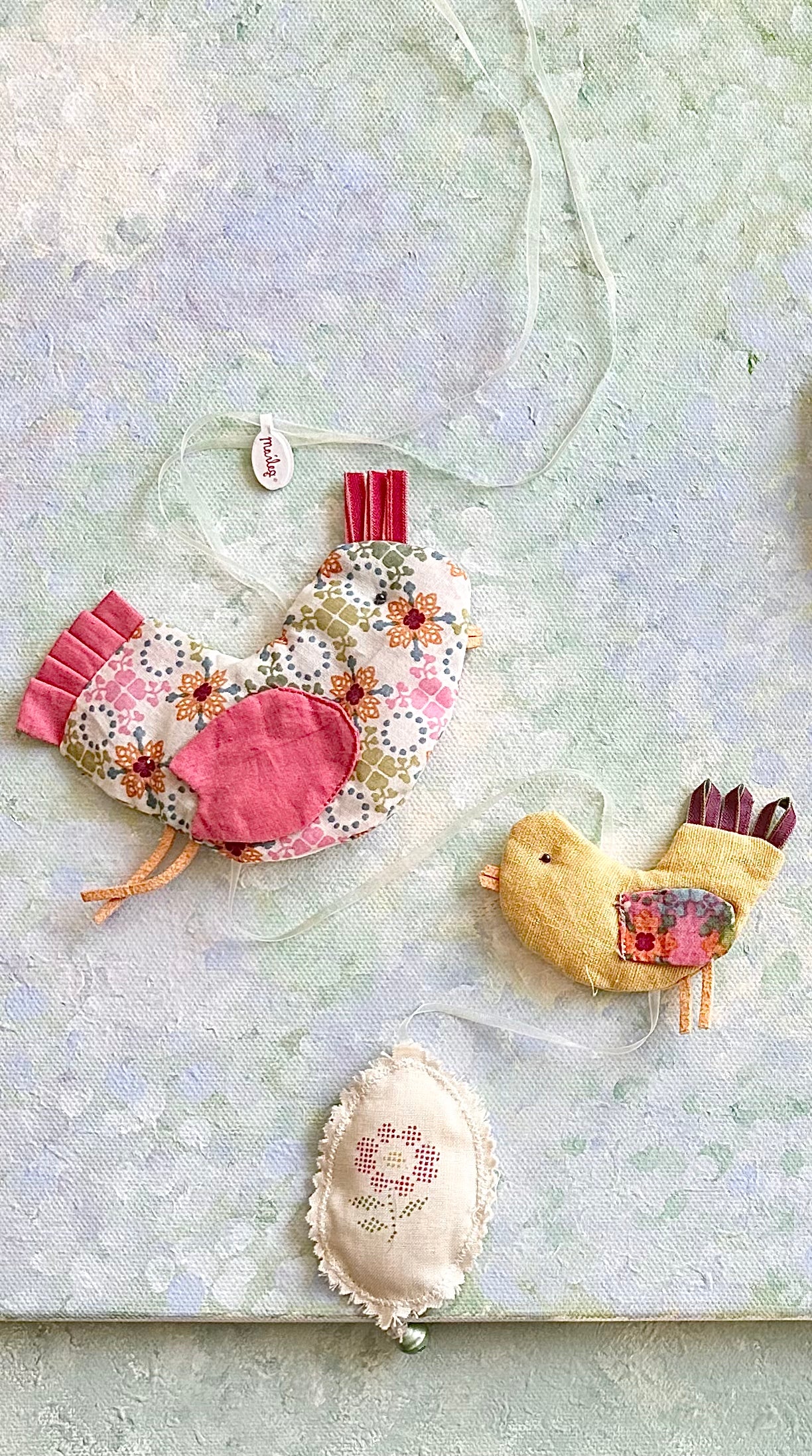 Easter Ornament Bird String - 2011