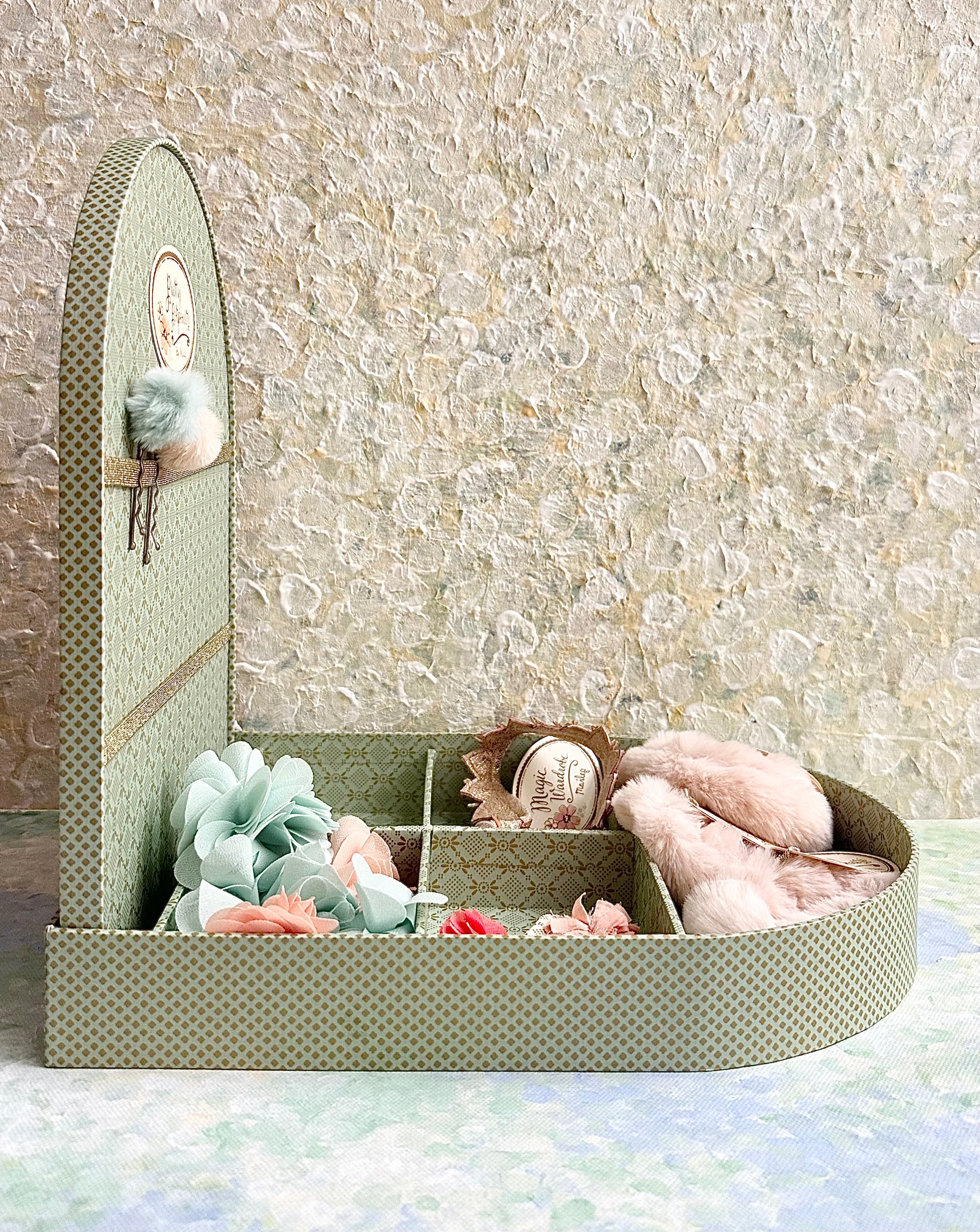 Pretty Potpourri: Display Box - 2015