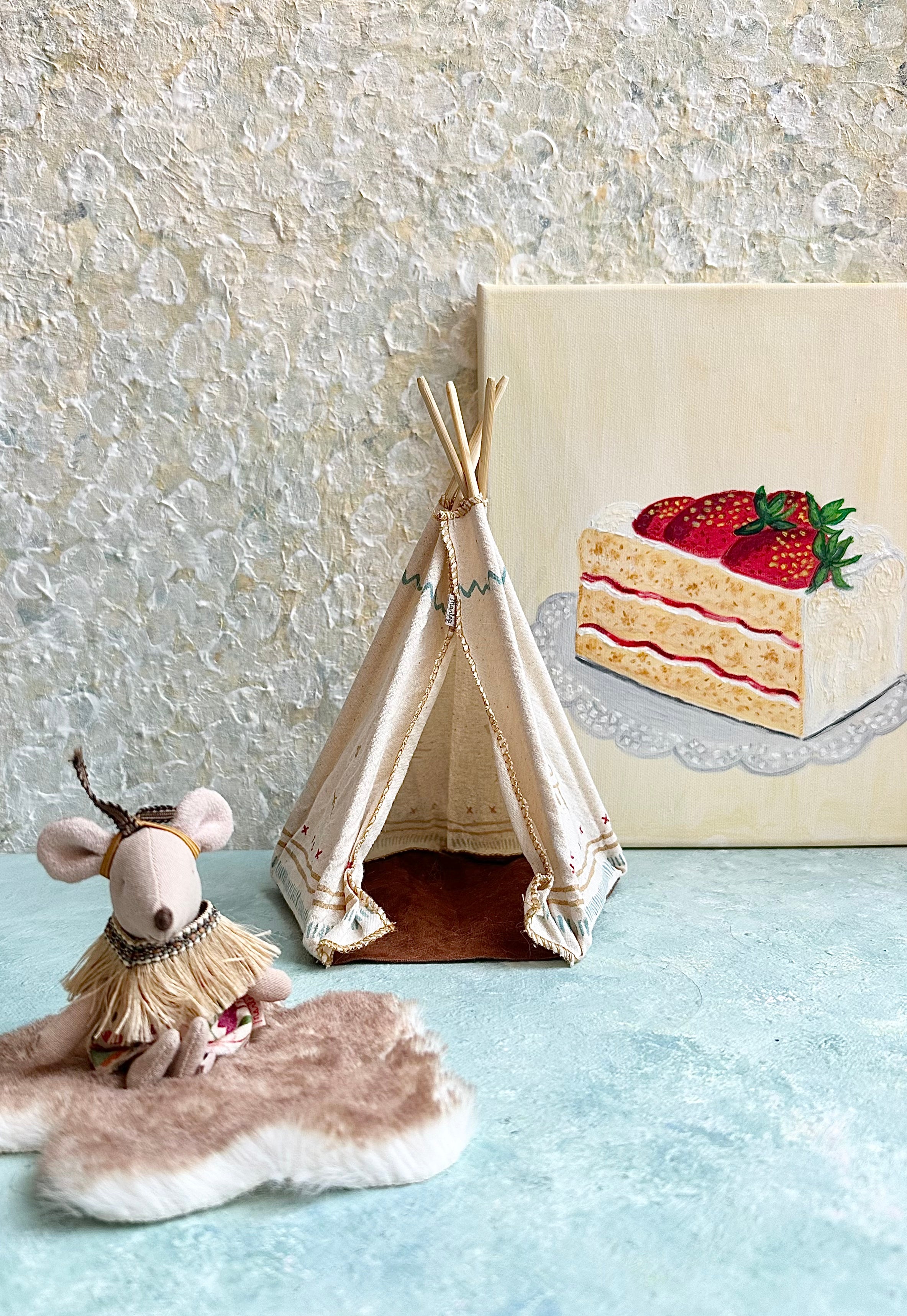 Little Feather with Tent - 2019