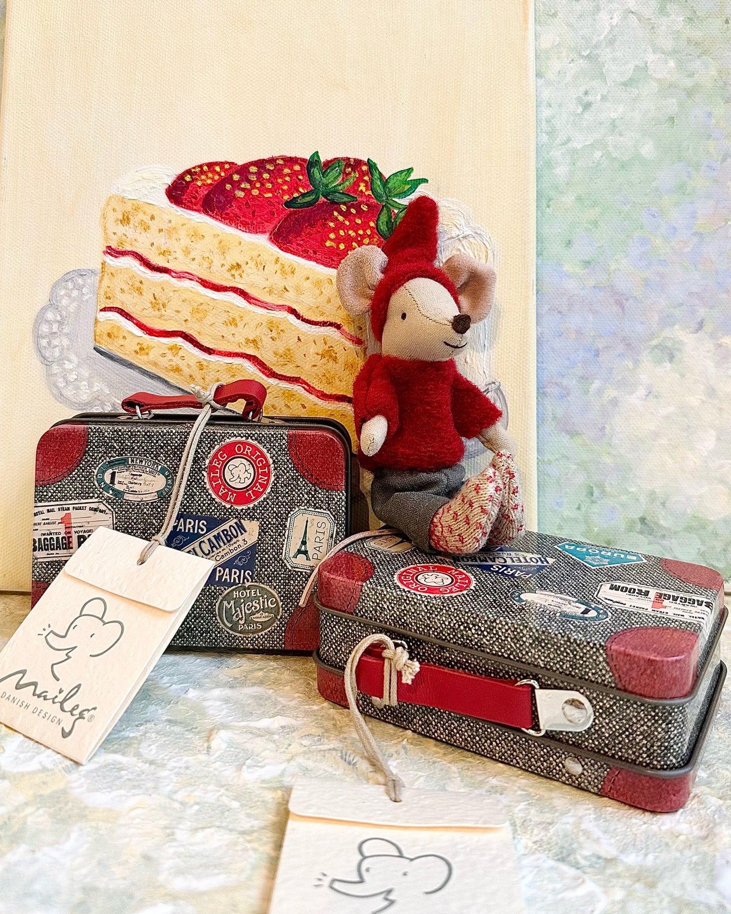 Travel Pixy Mouse in Suitcase - 2016