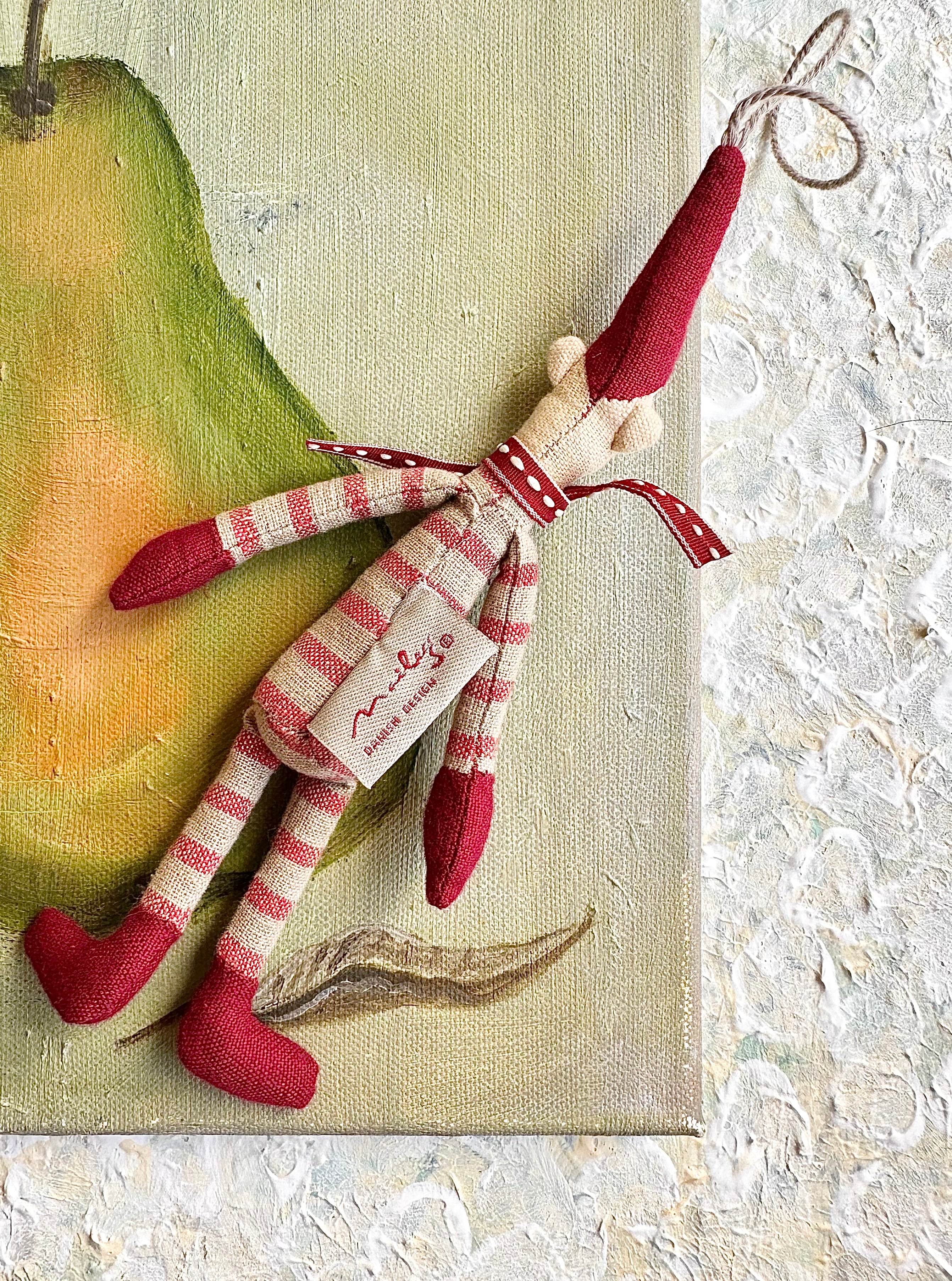 Micro Pixy Hanging - 2005