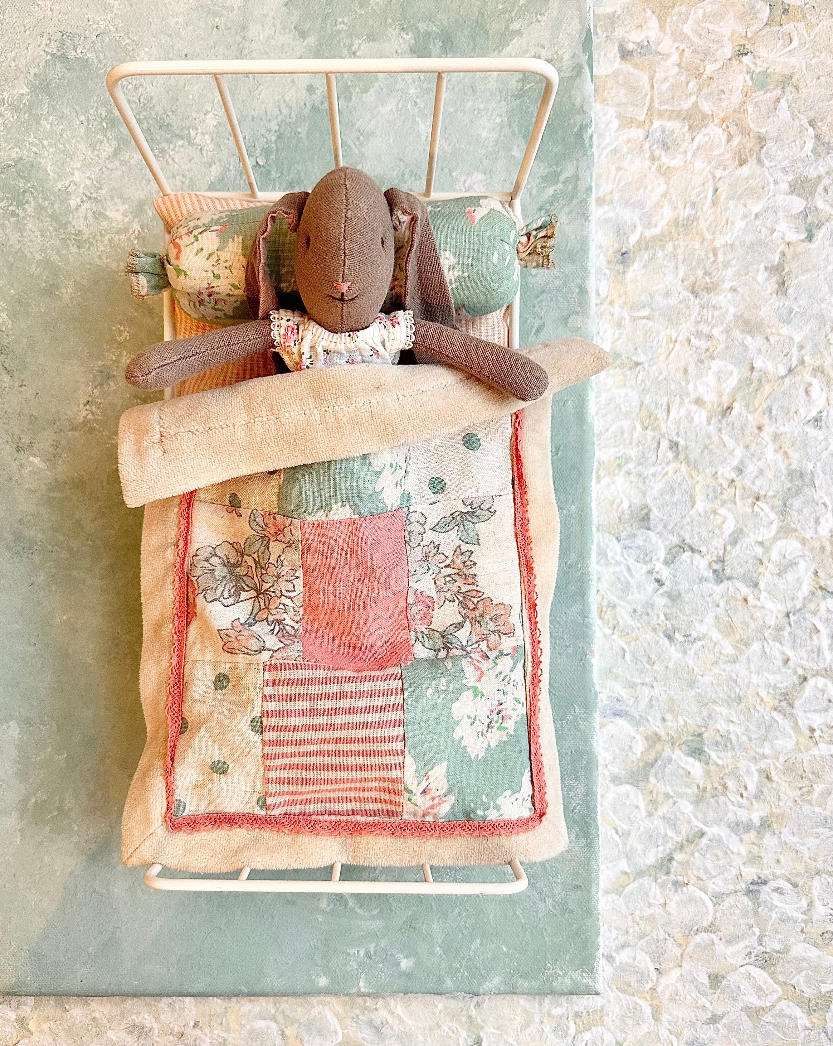 Mini Metal Bed - 2016