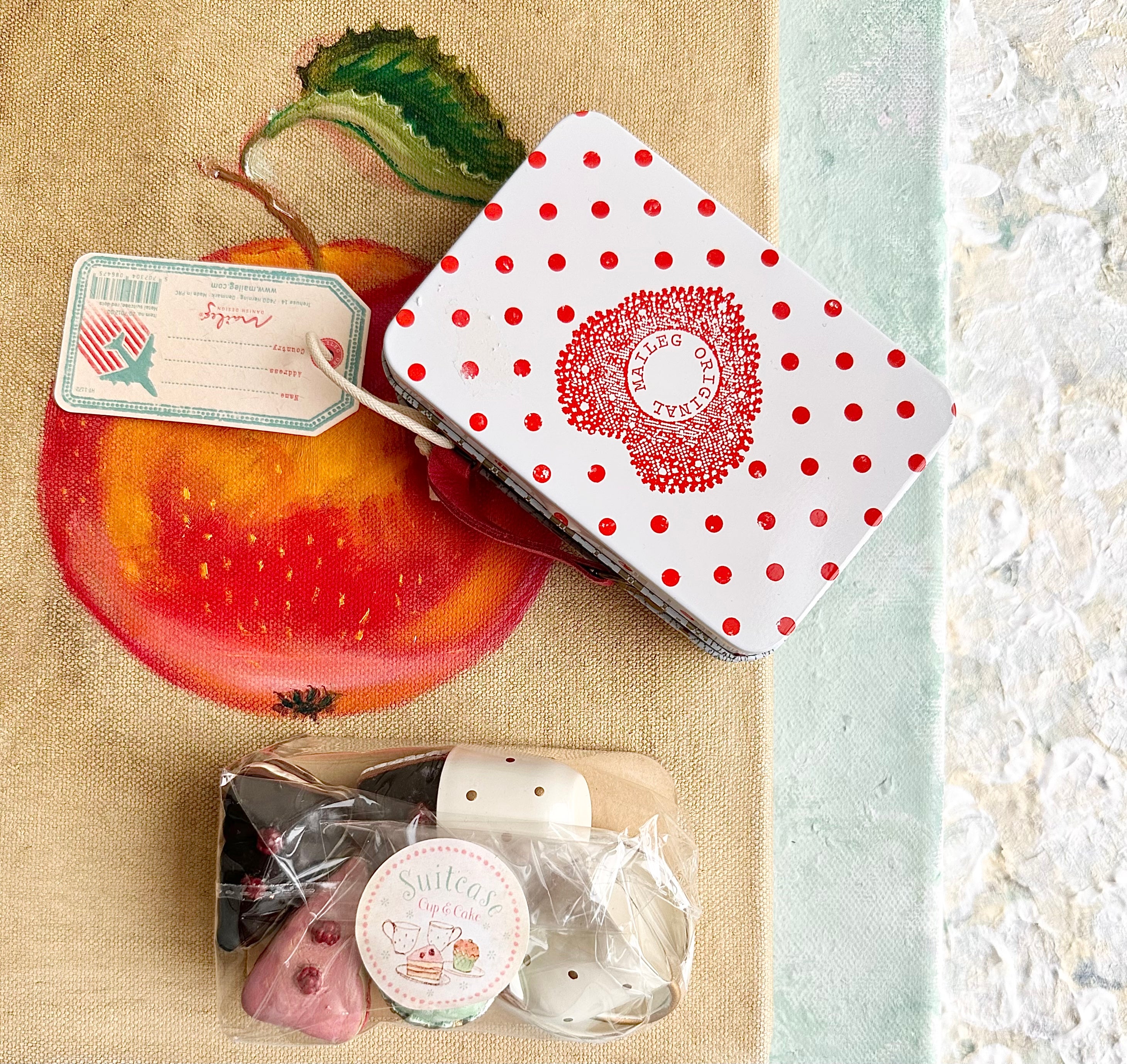 Cakes with Tableware - 2018