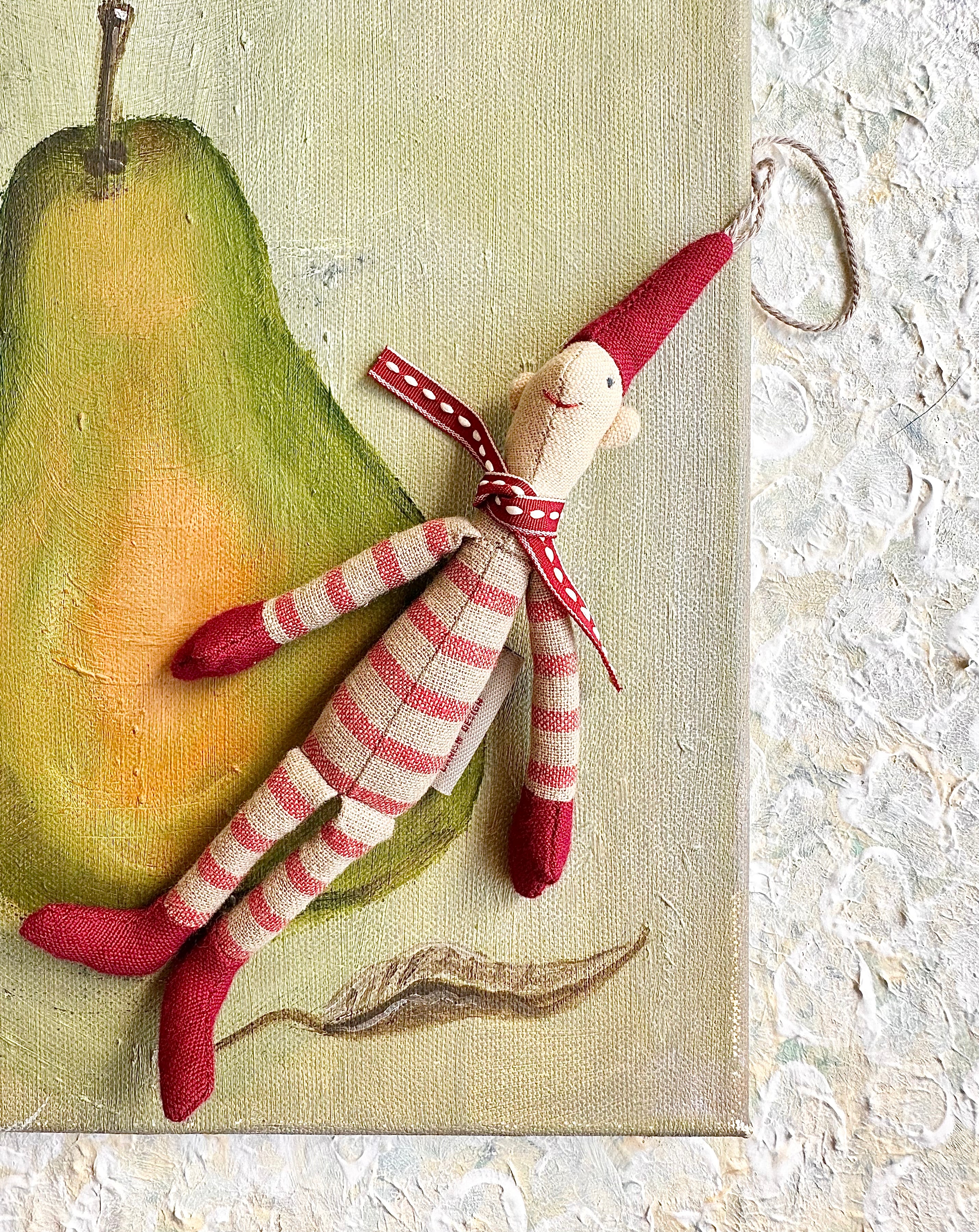 Micro Pixy Hanging - 2005