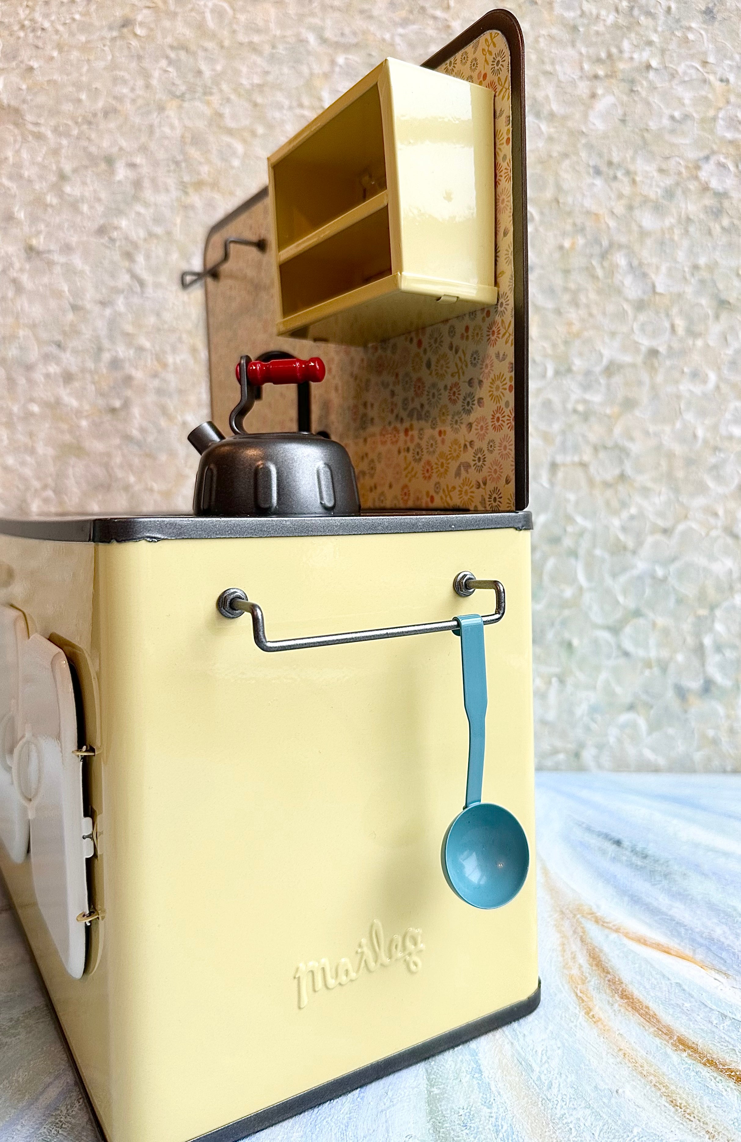 Retro Kitchen - 2016