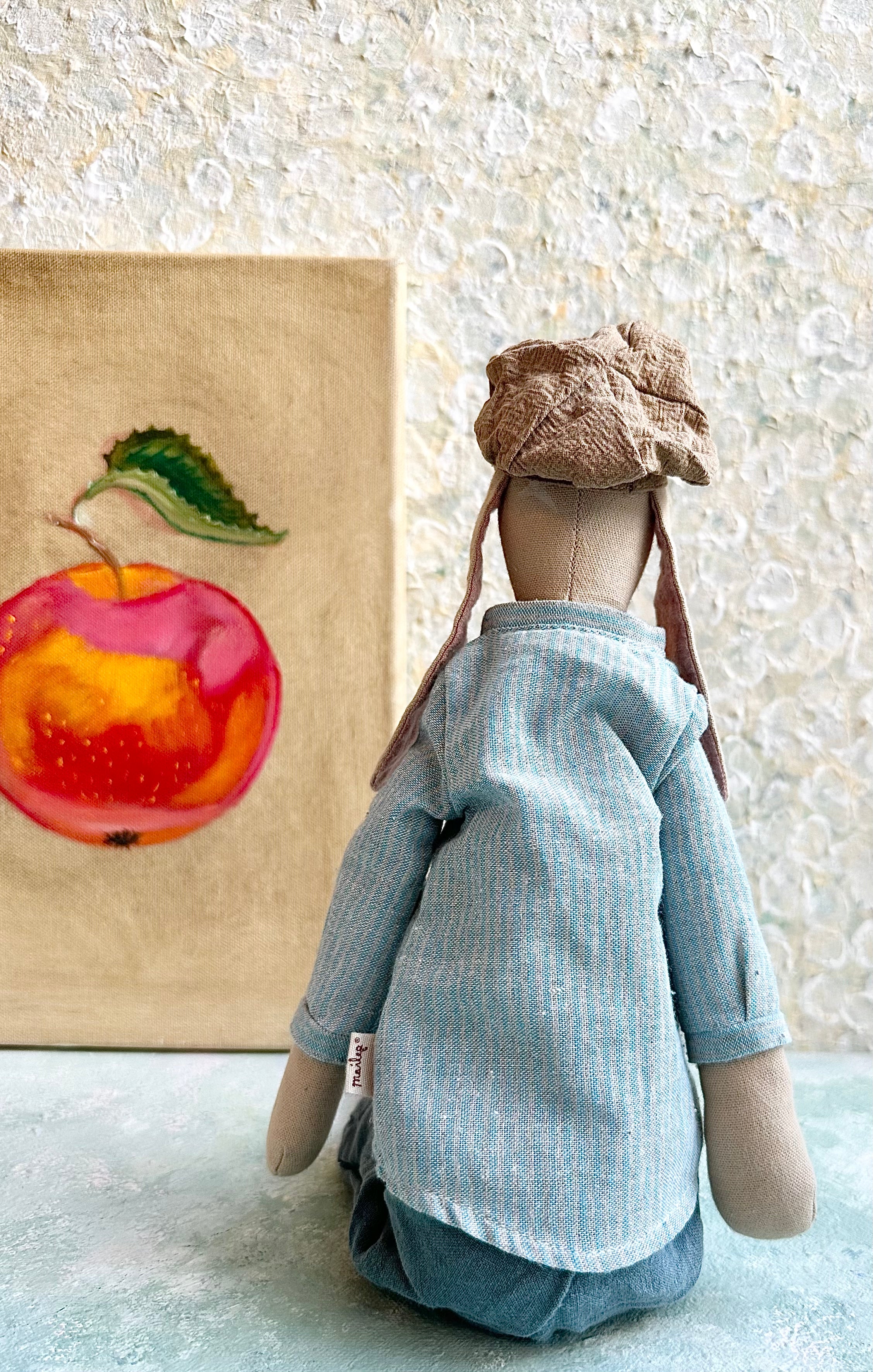 Medium Bunny Emil - 2016