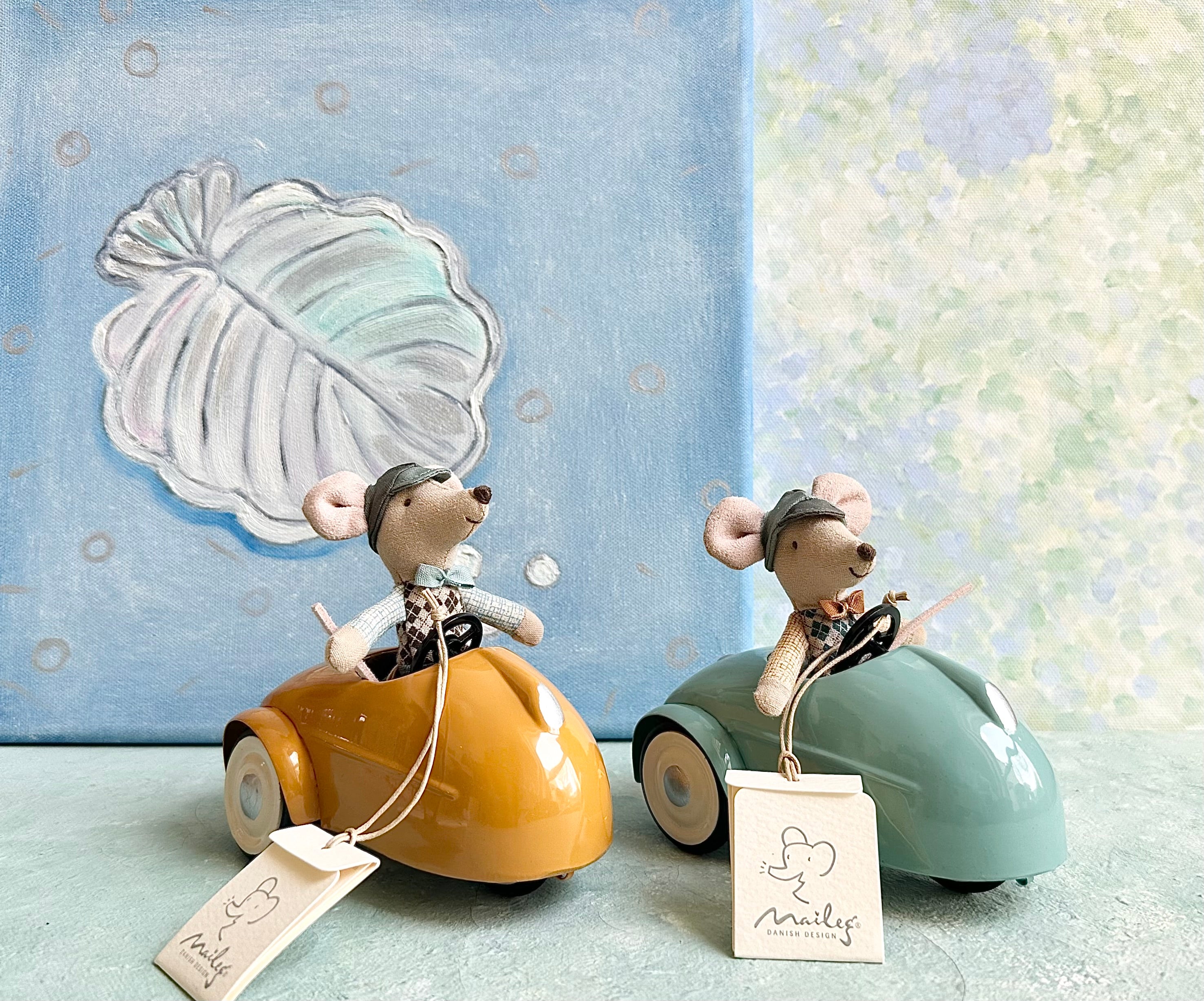 Mouse Car with Garage - 2022