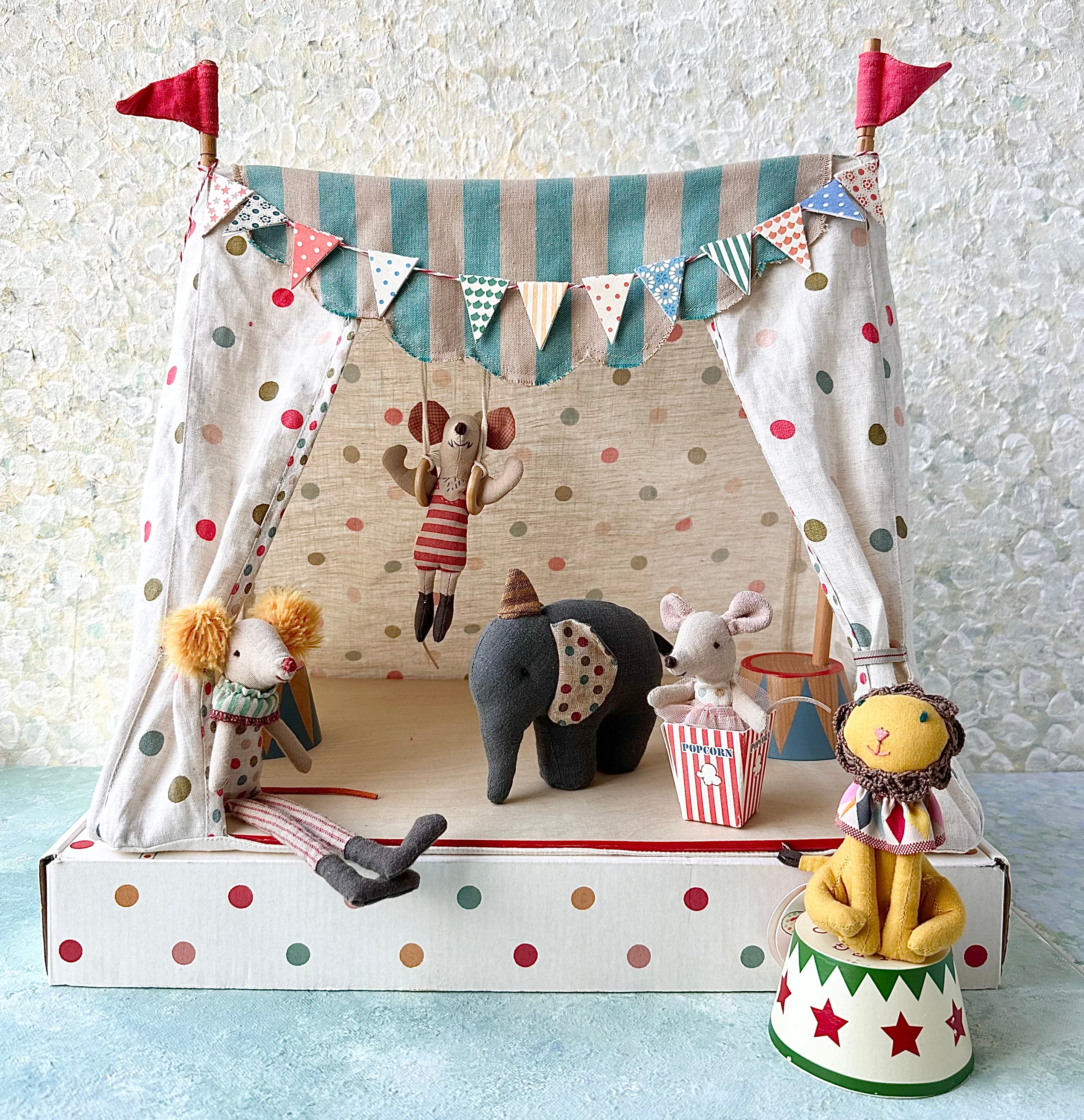 Circus Tent Set - 2016