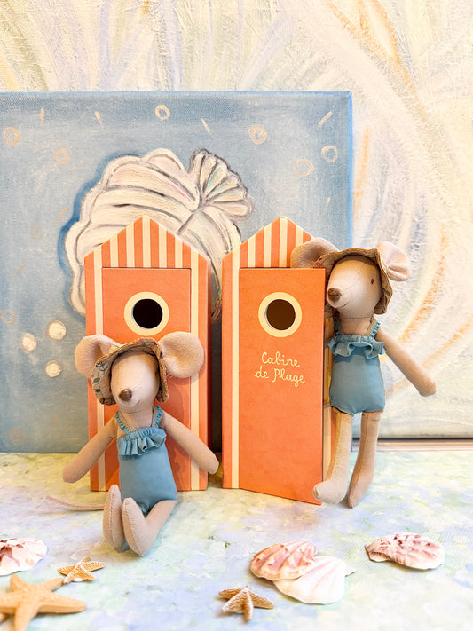 Beach Mum with Cabin - 2022