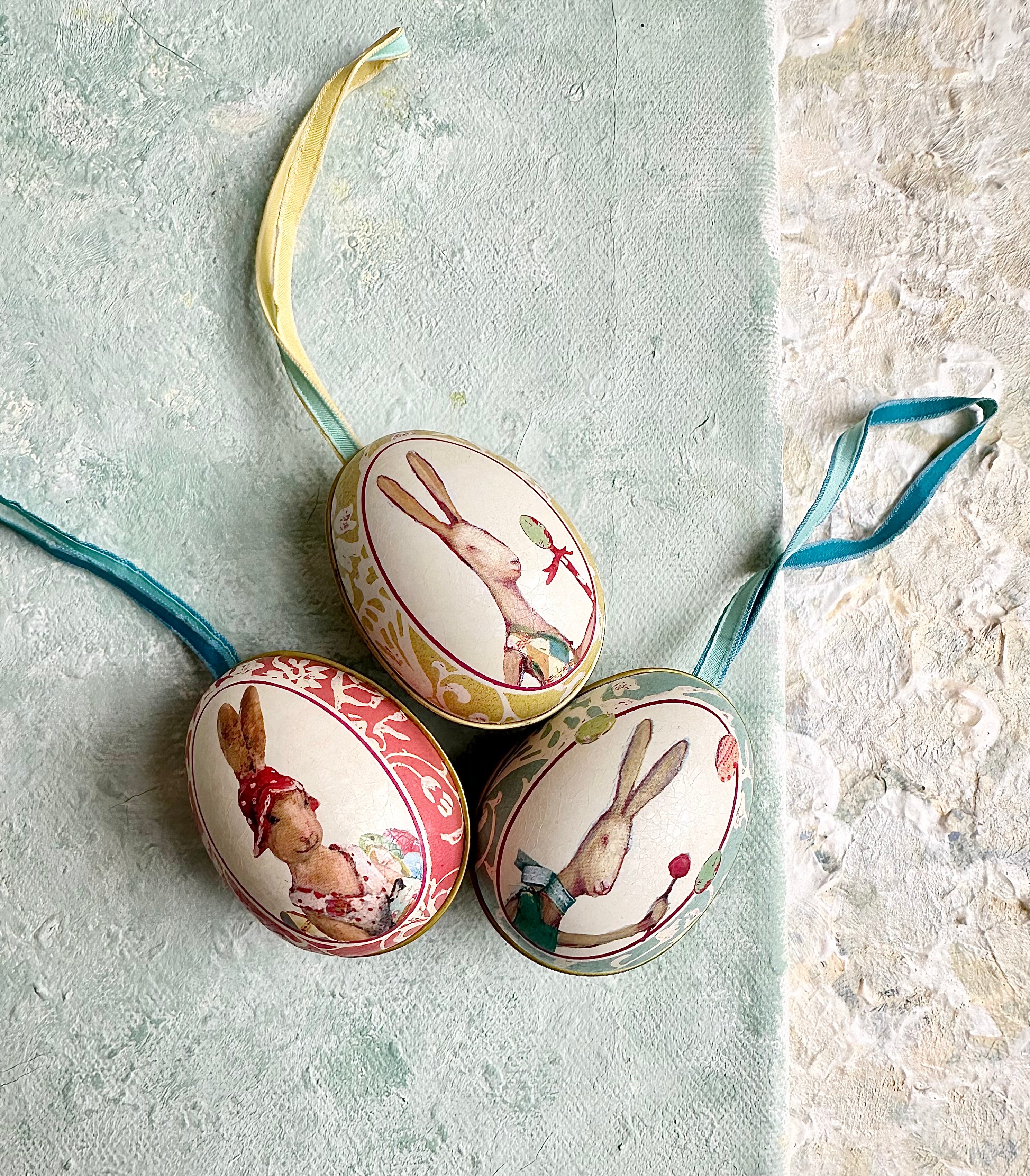 Mini Easter Metal Egg - 2009