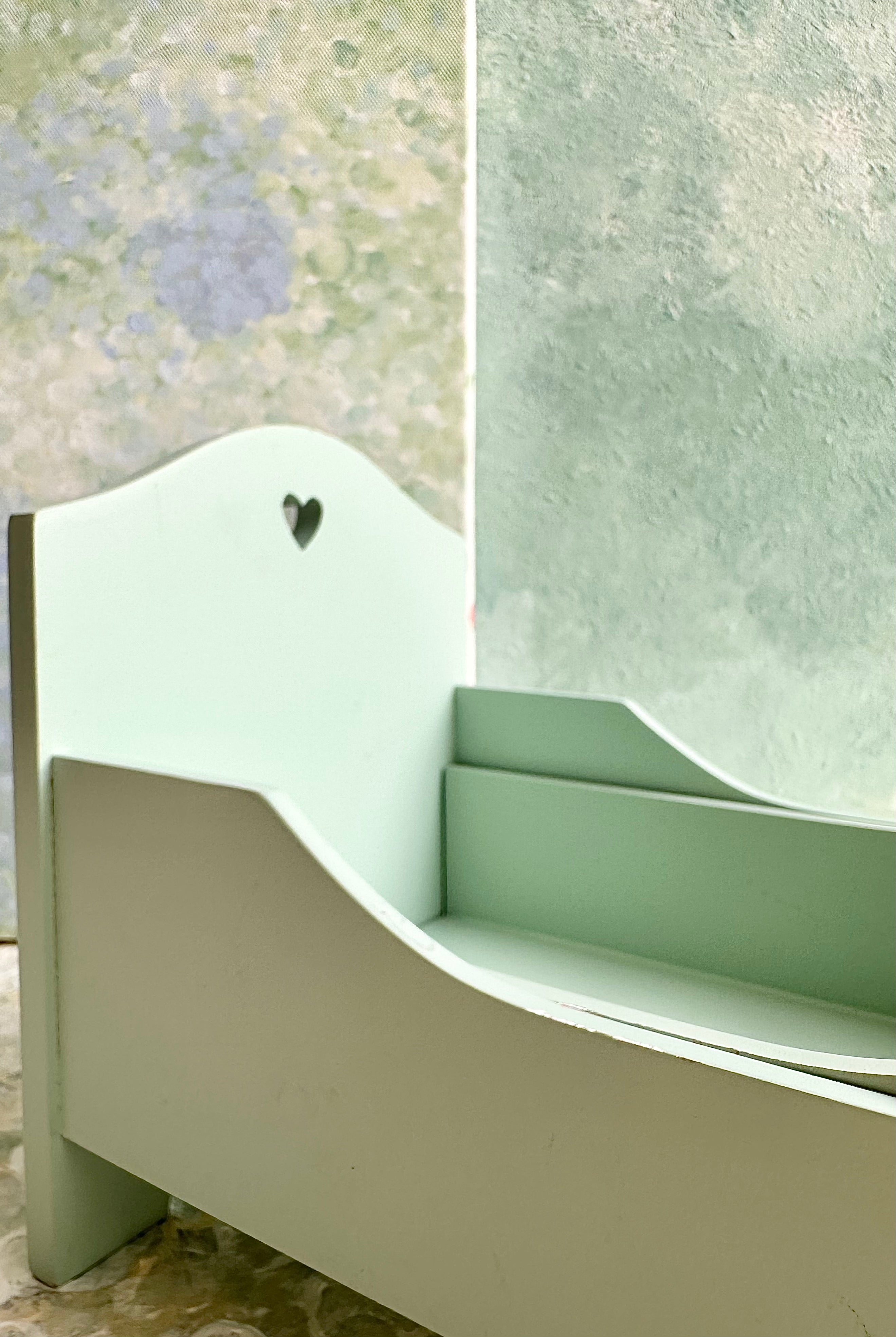 Pull Out Bed with Bedlinen - 2012