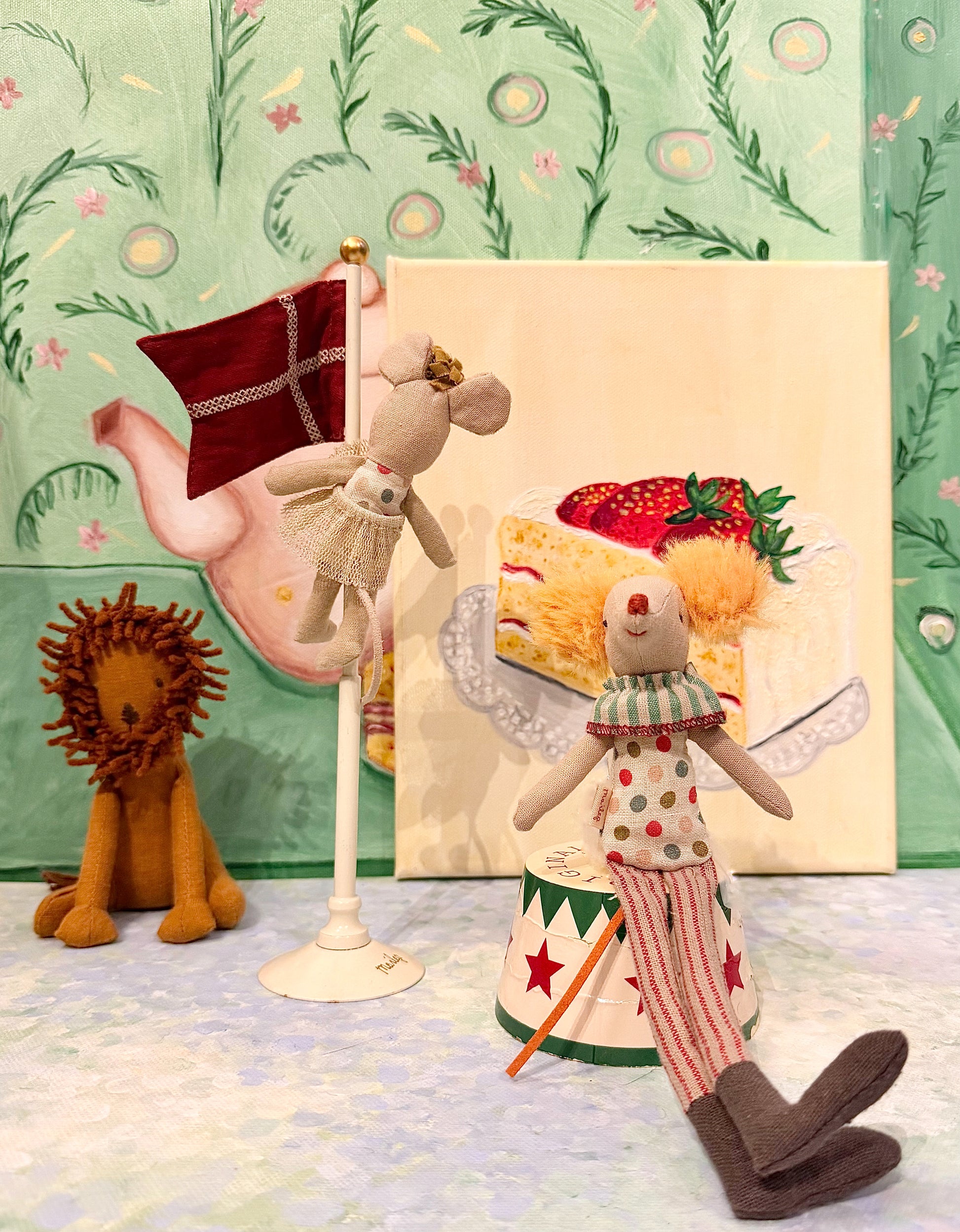 Circus Little Sister - 2016