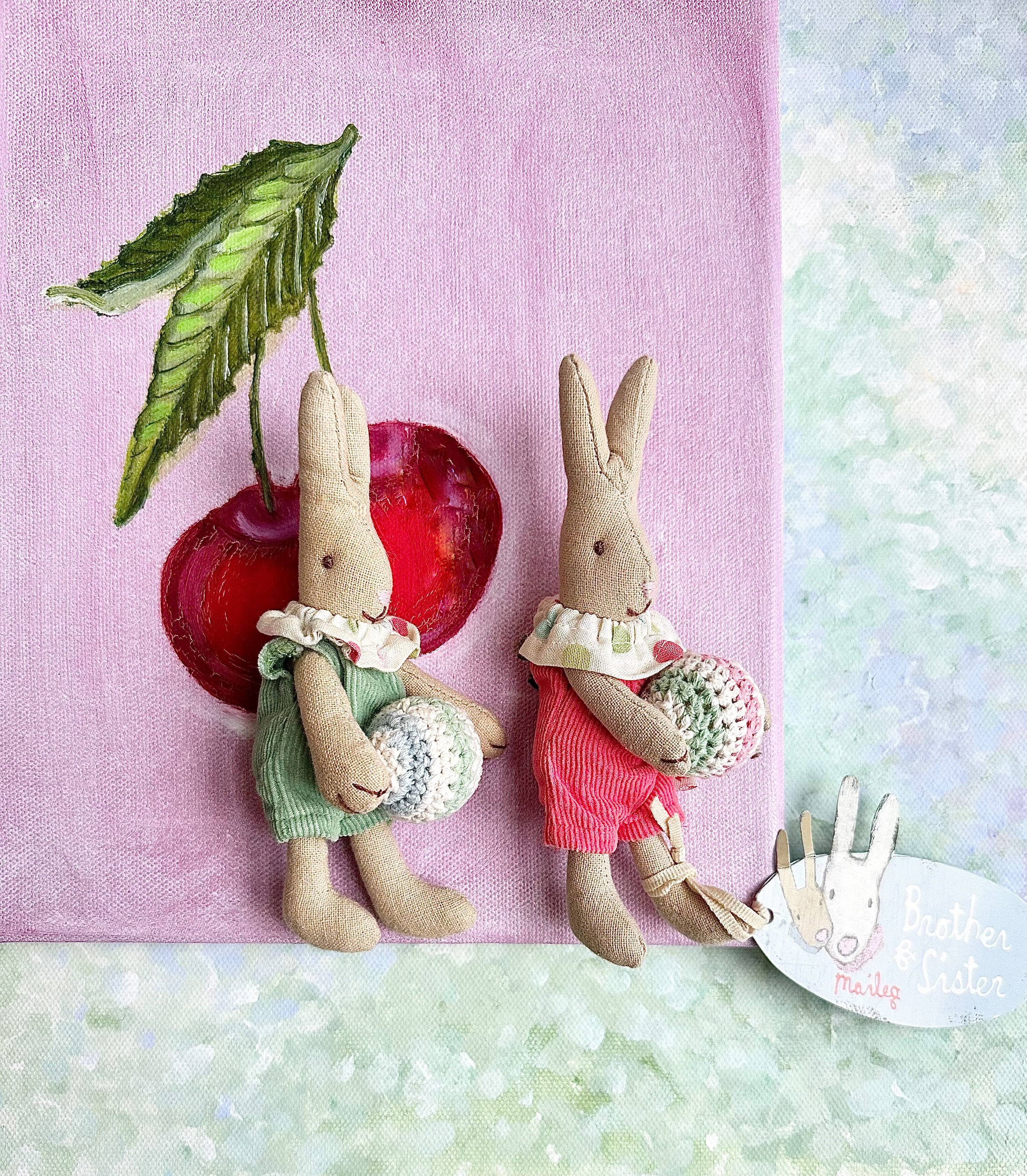 Newborn Baby w. Rattle - 2010