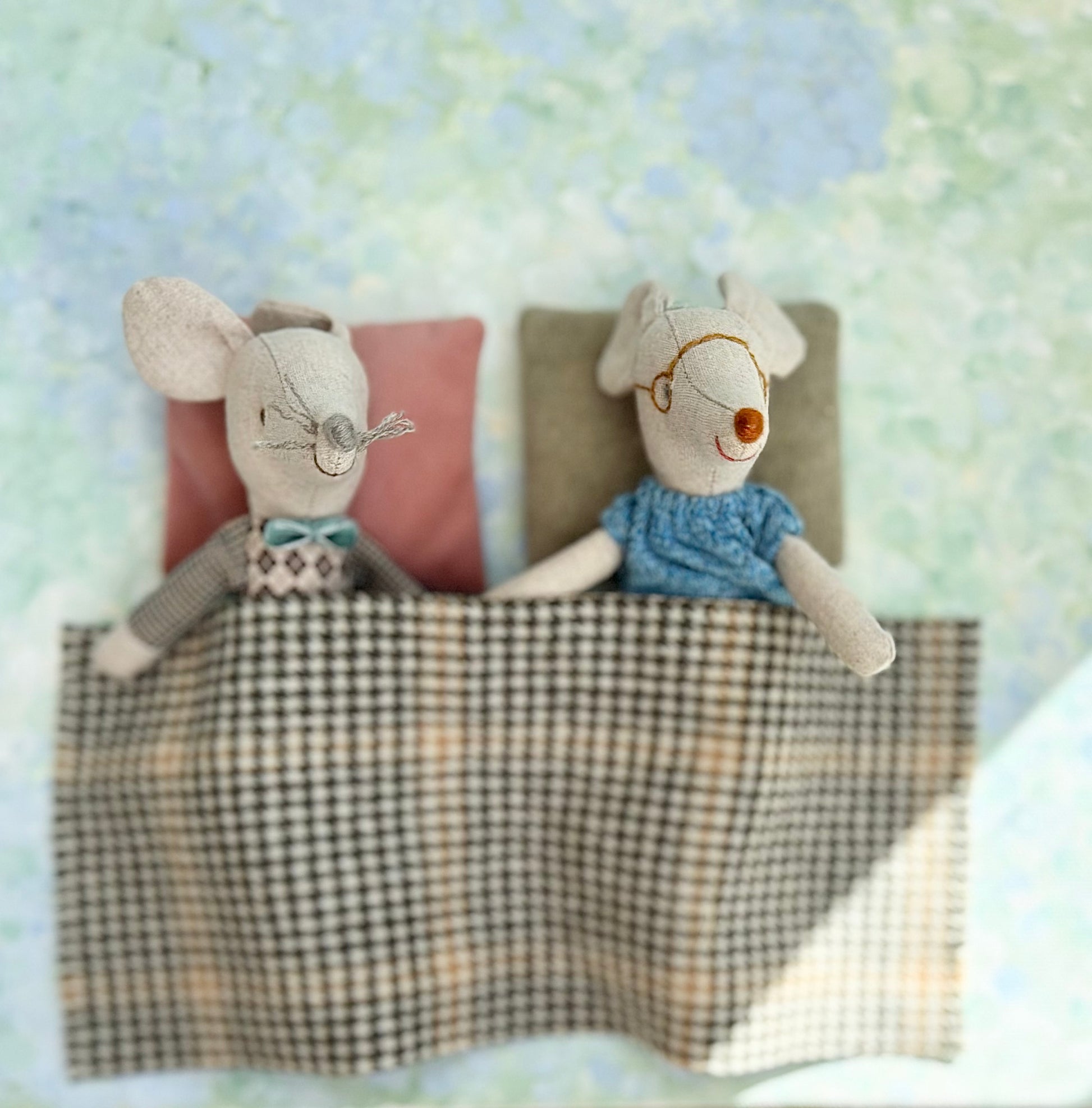 Grandpa & Grandma in Matchbox - 2020