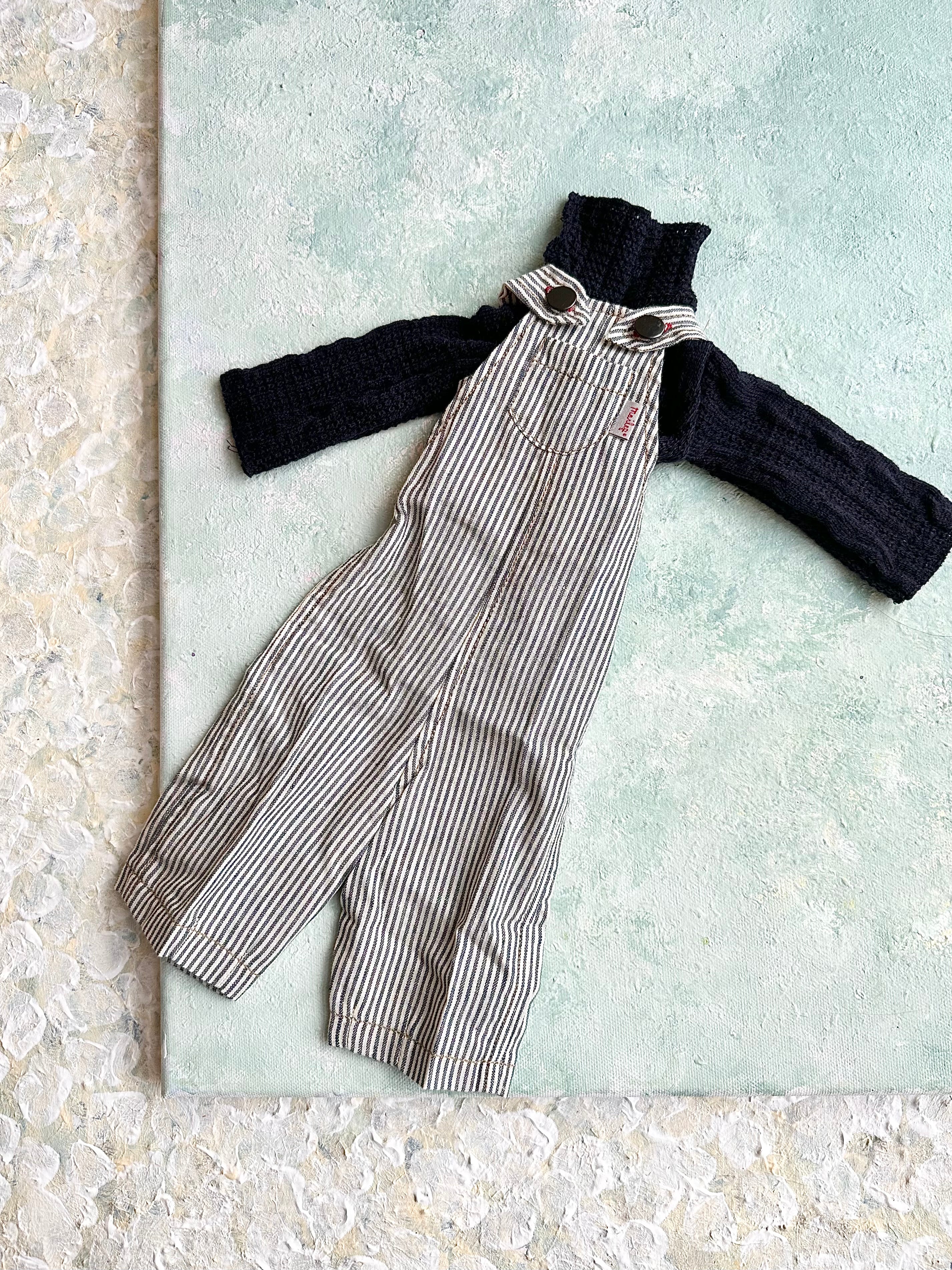 Medium Wool Turtle Neck - 2014