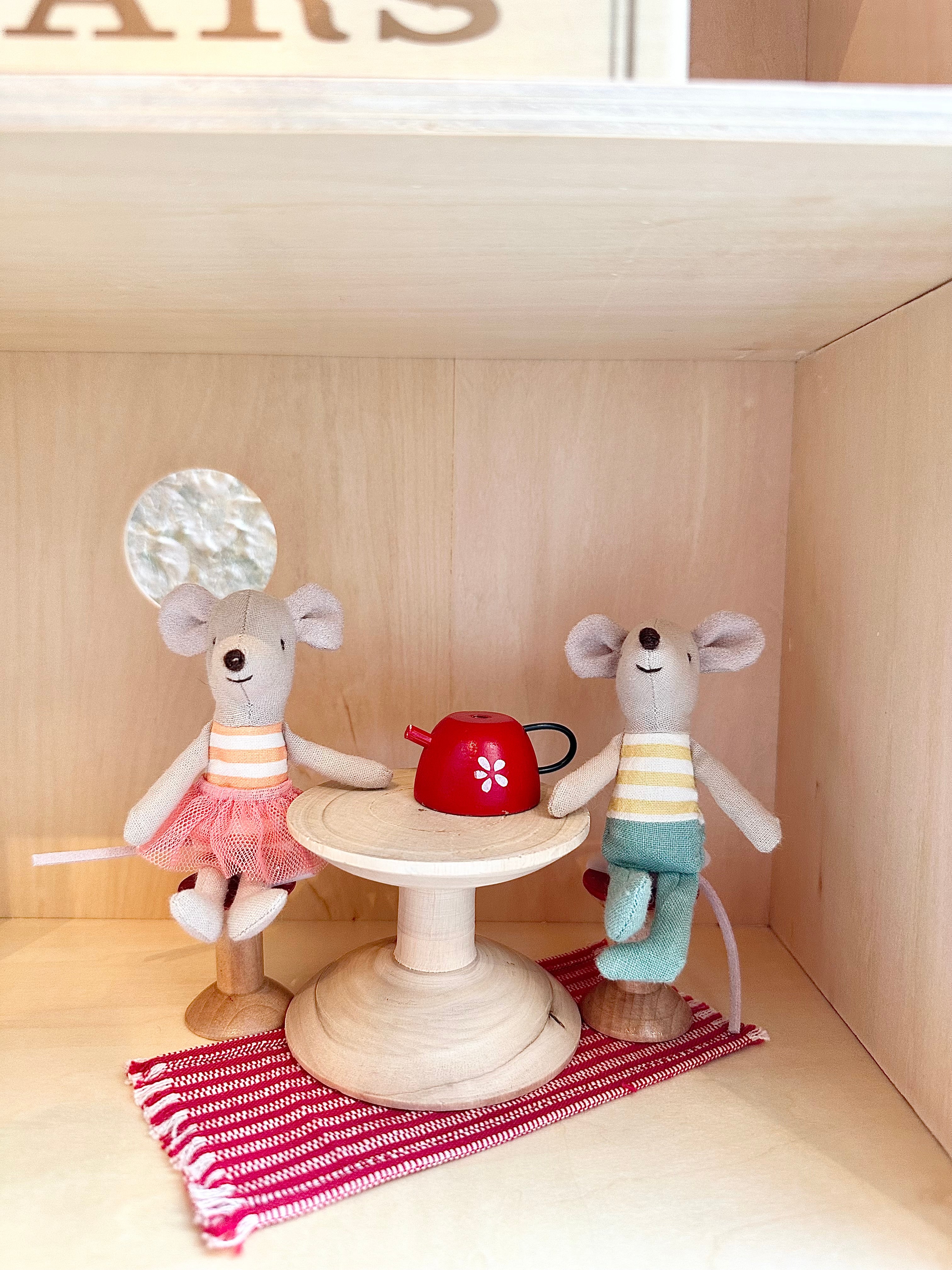 Cigar Mouse House - 2014