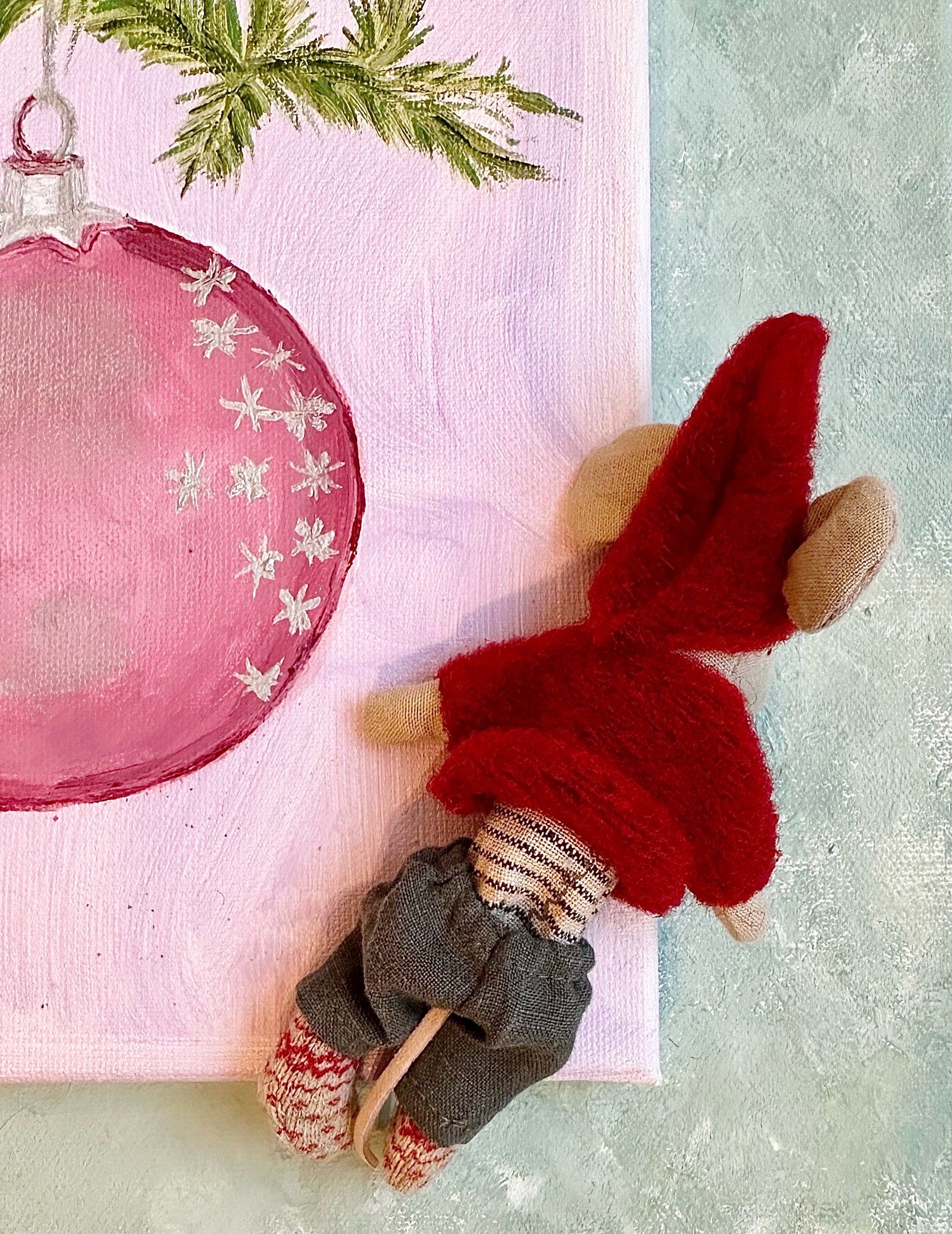 Travel Pixy Mouse in Suitcase - 2016