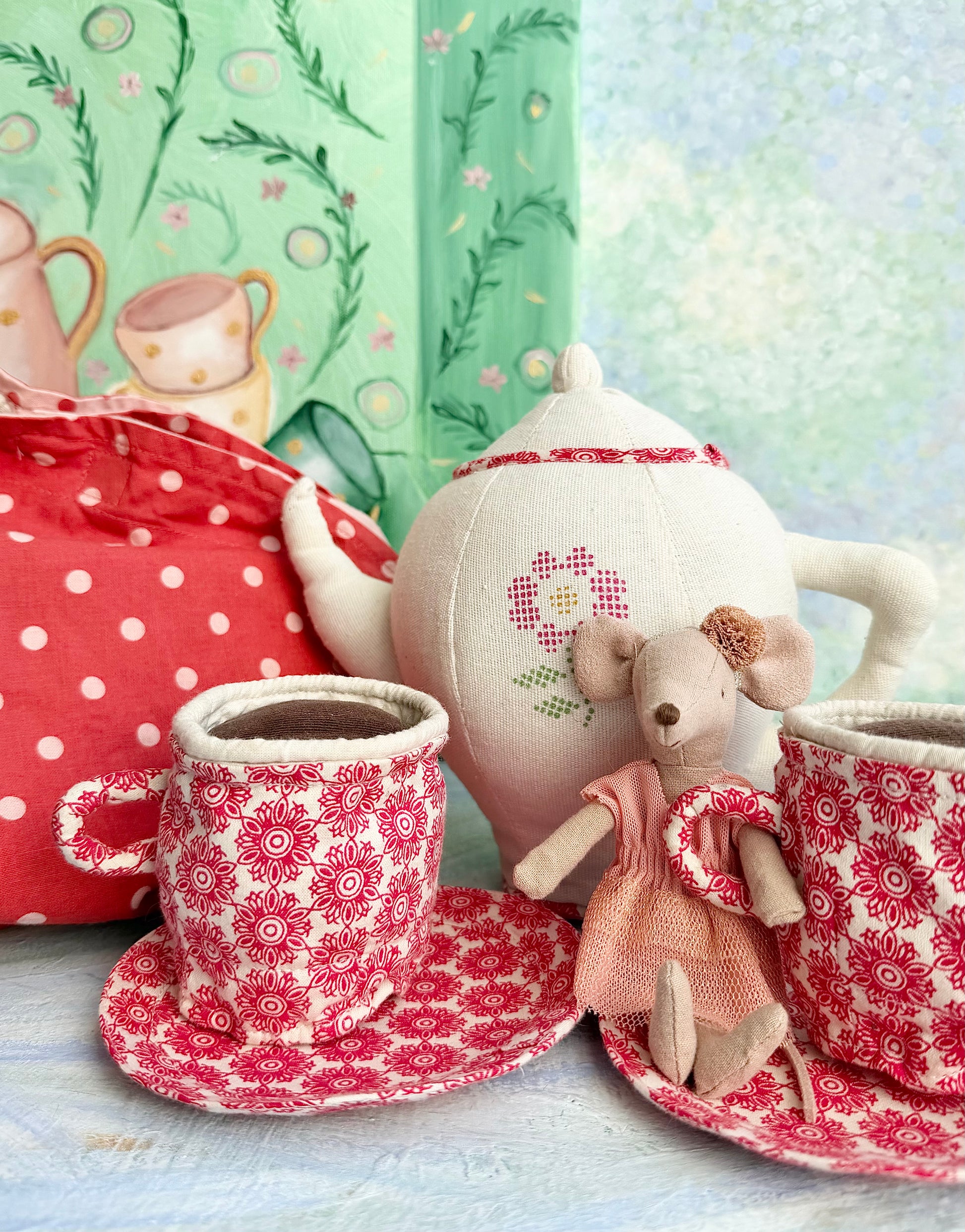 Tea Set in Picnic Bag - 2011