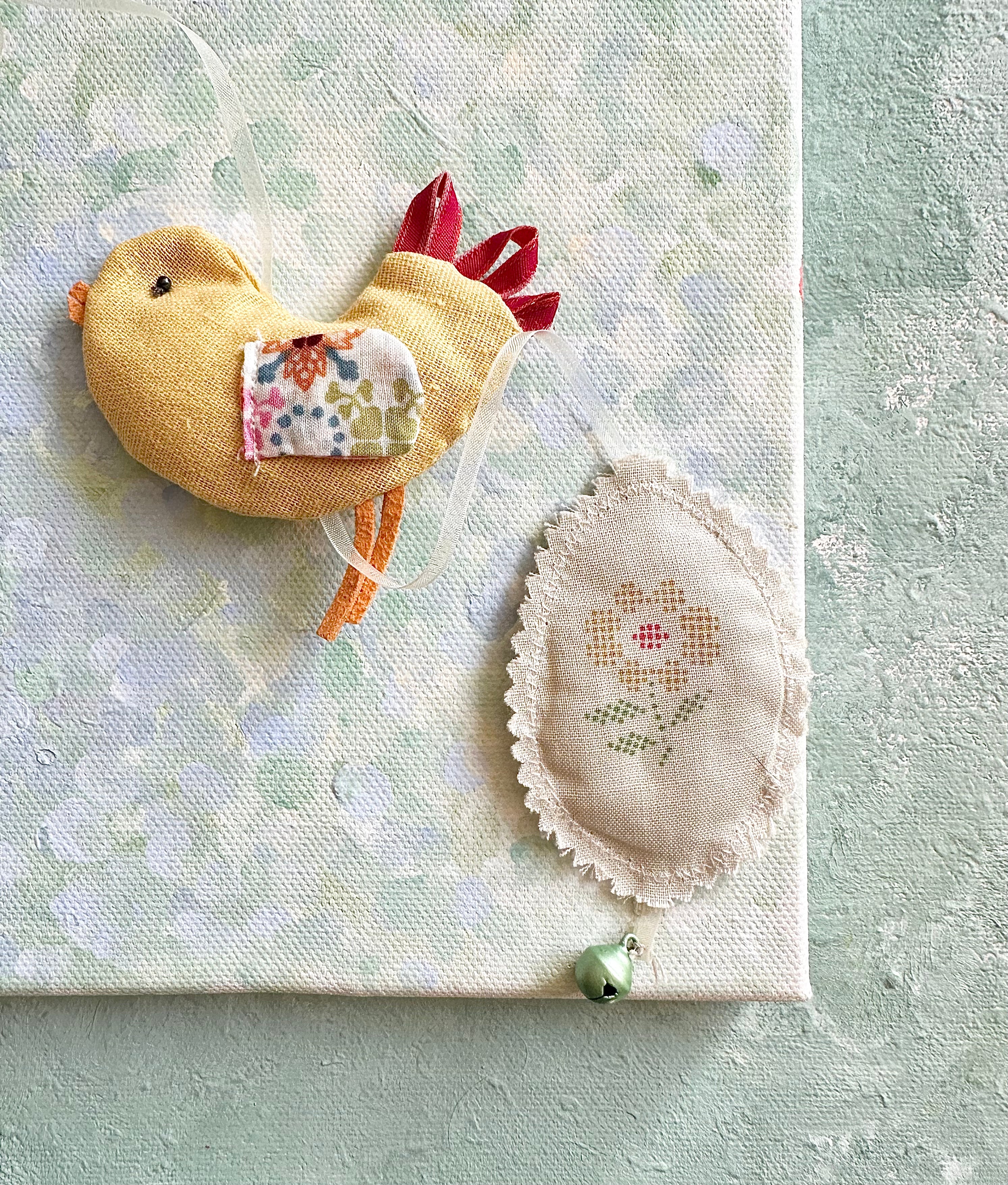 Easter Ornament Bird String - 2011