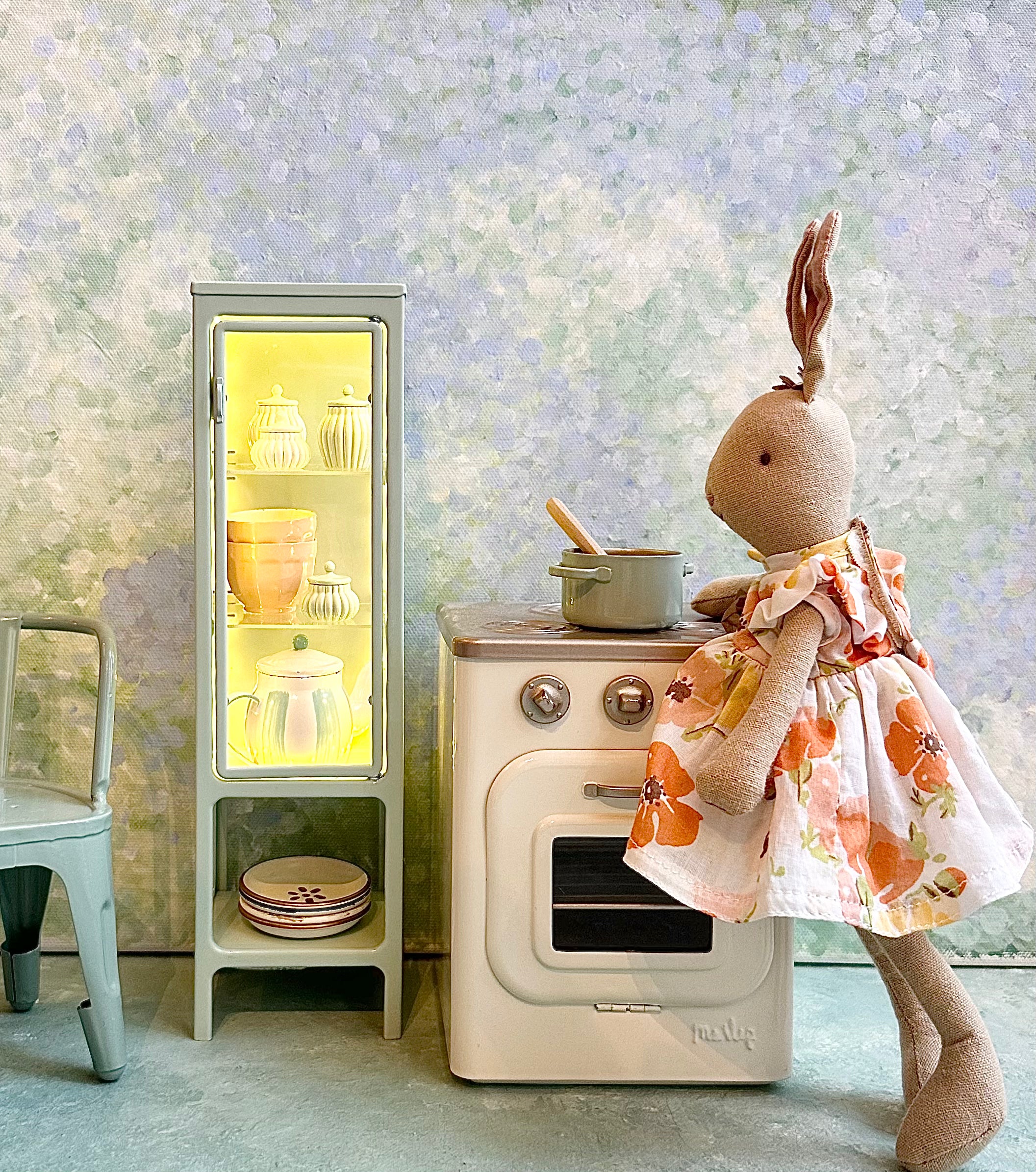 Kitchen Stove - 2017