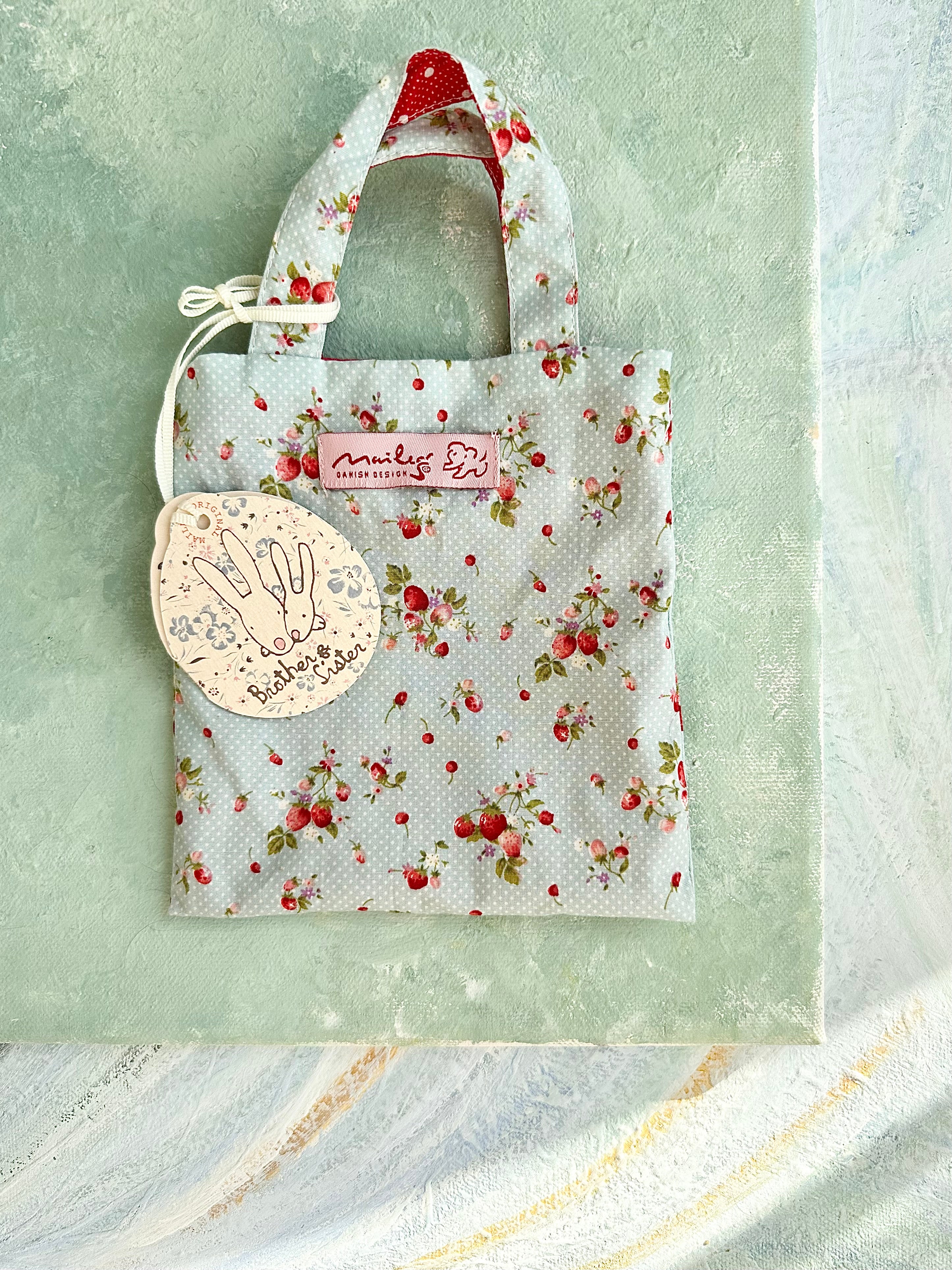 Brother & Sister: Bikini - 2013