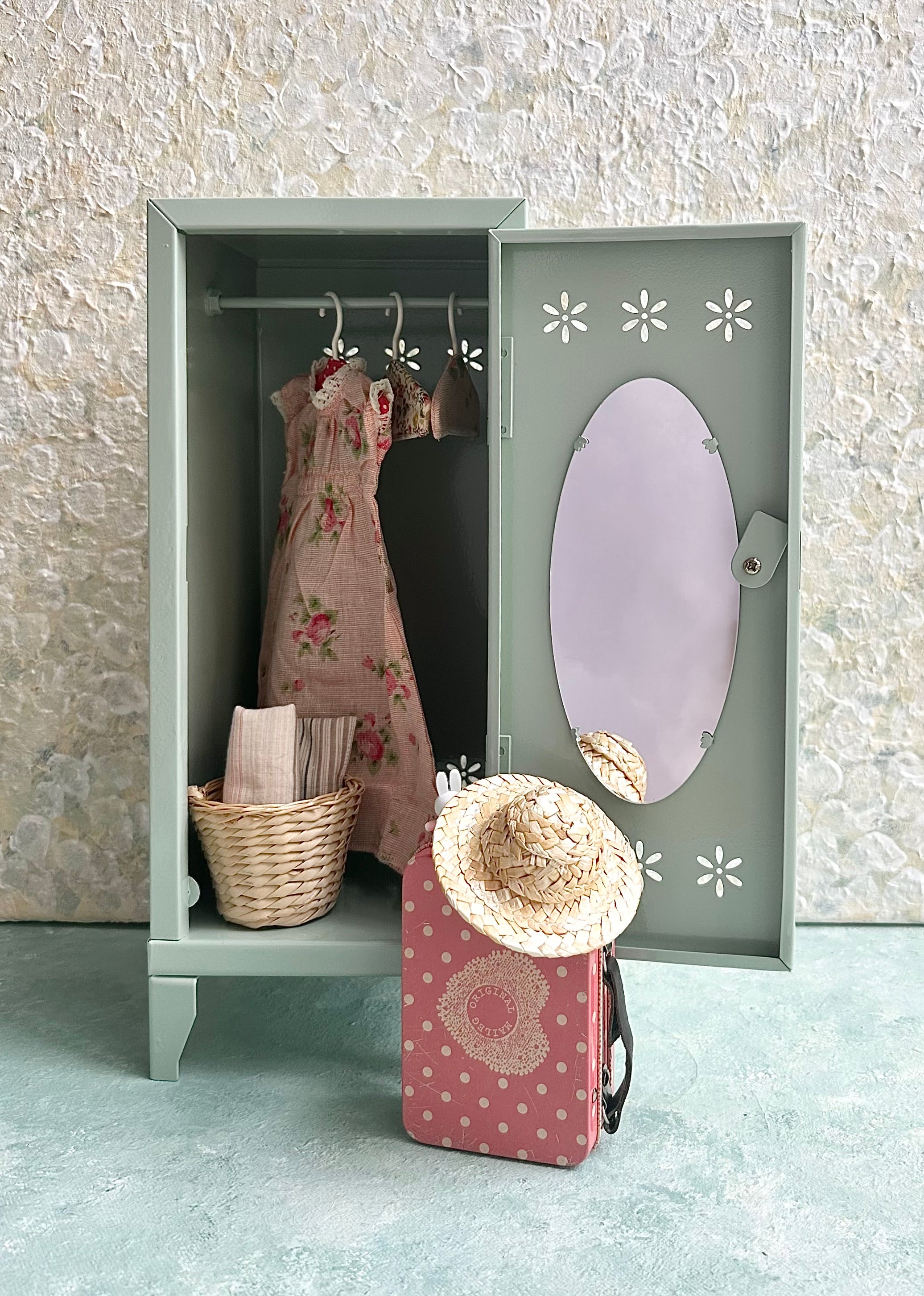 Metal Cabinet - 2015