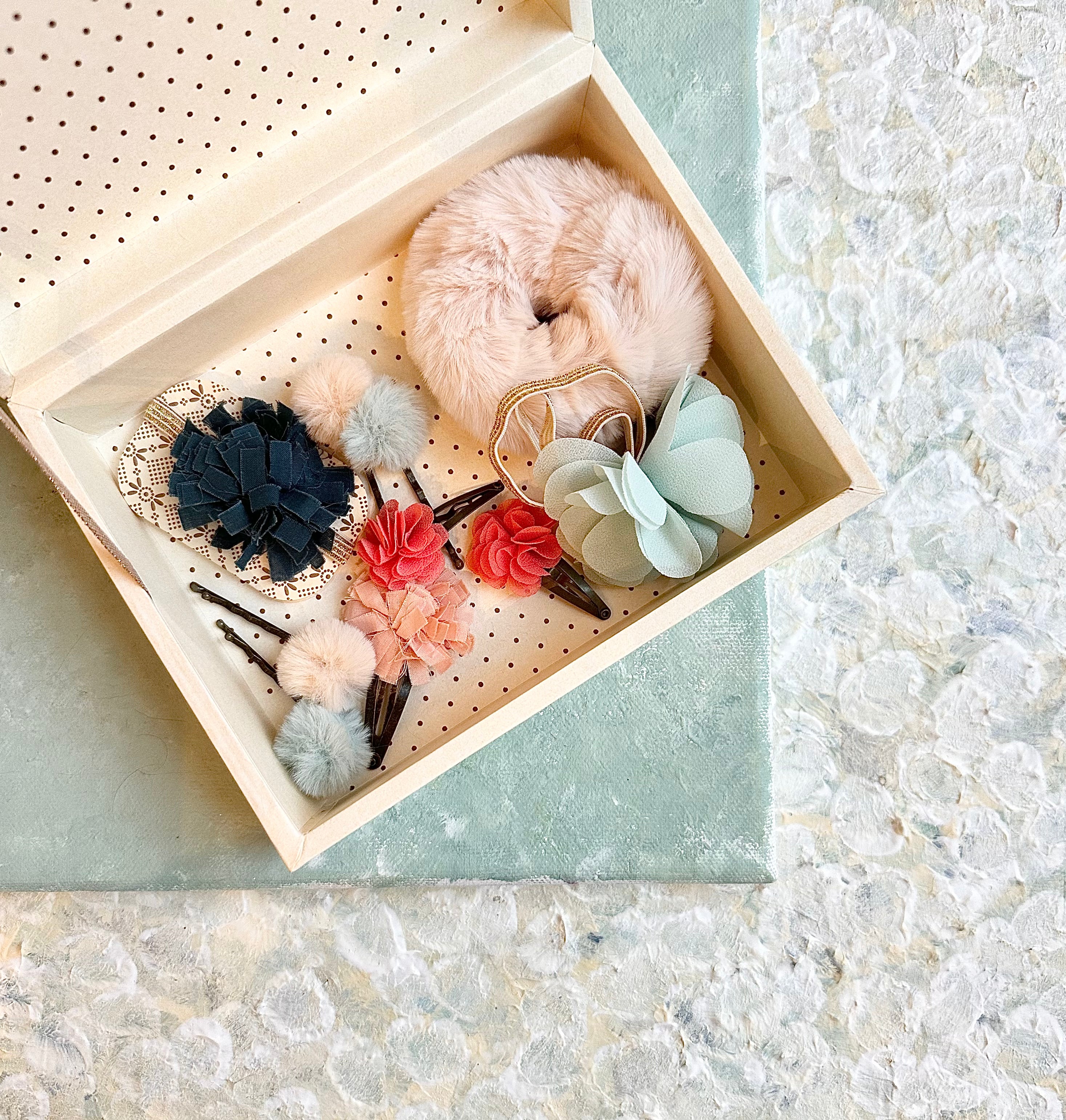 Christmas Decoration Box - 2017