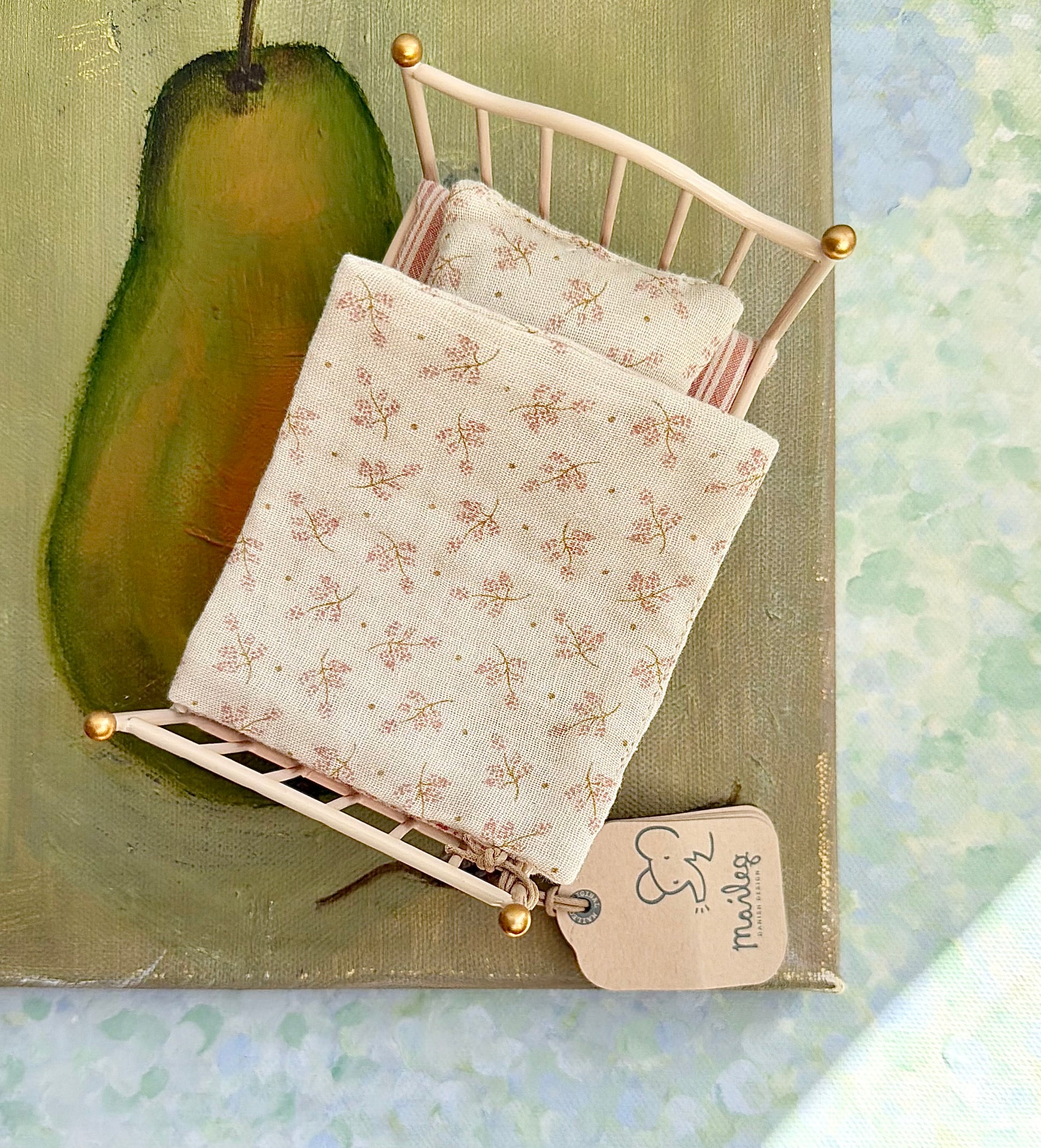Vintage Mouse Bed - 2023