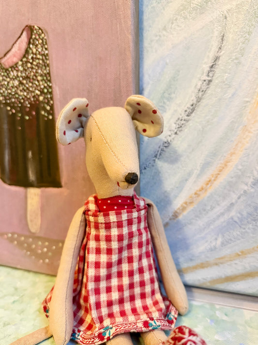 Medium Mouse - 2012