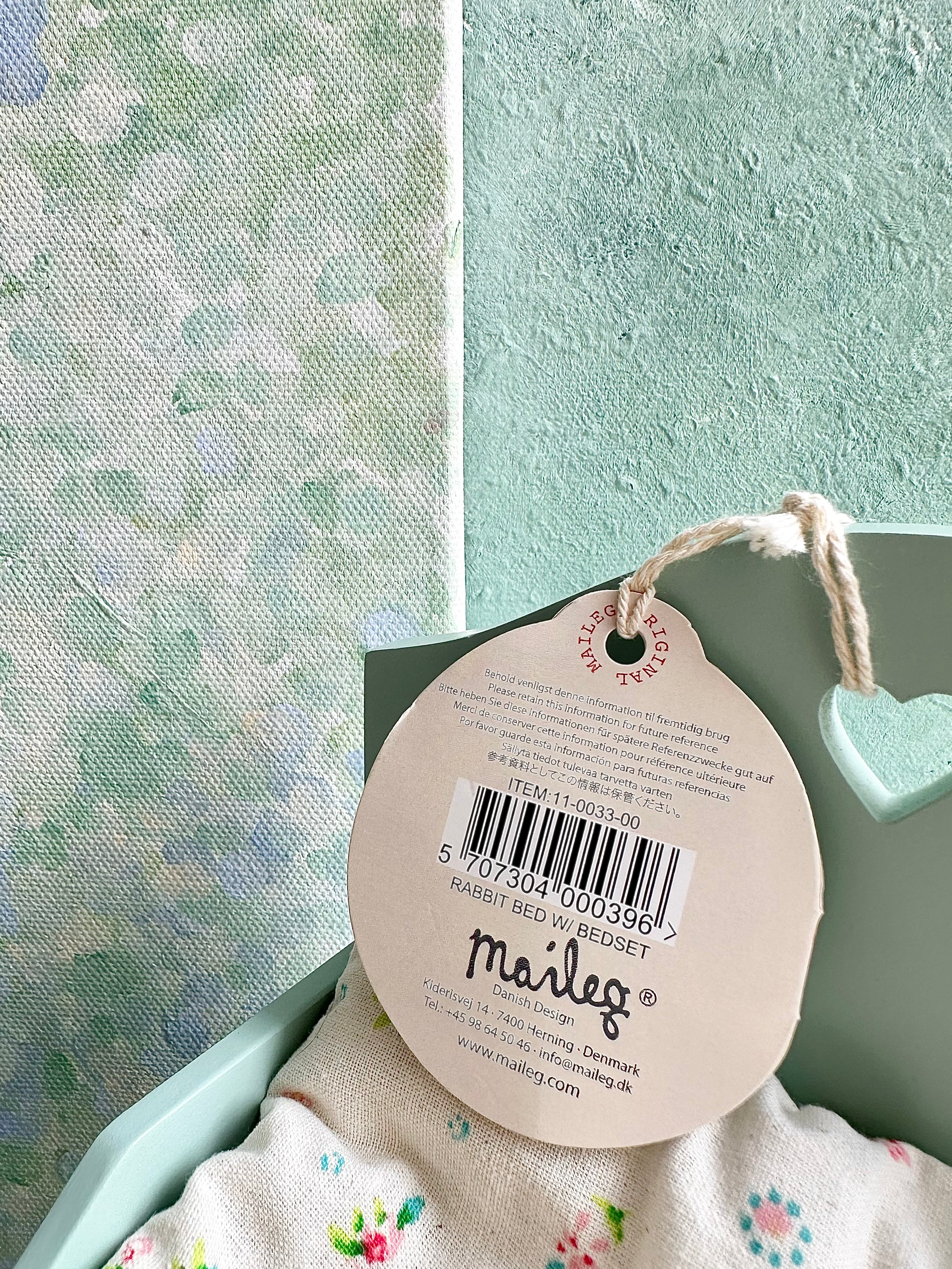 Pull Out Bed with Bedlinen - 2012