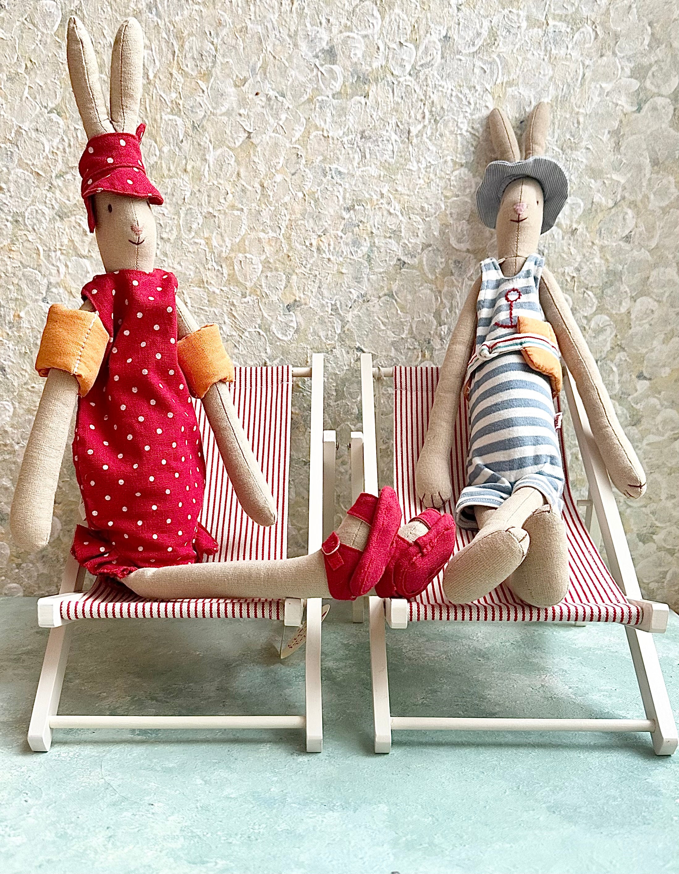 Medium Rabbit Girl - 2004