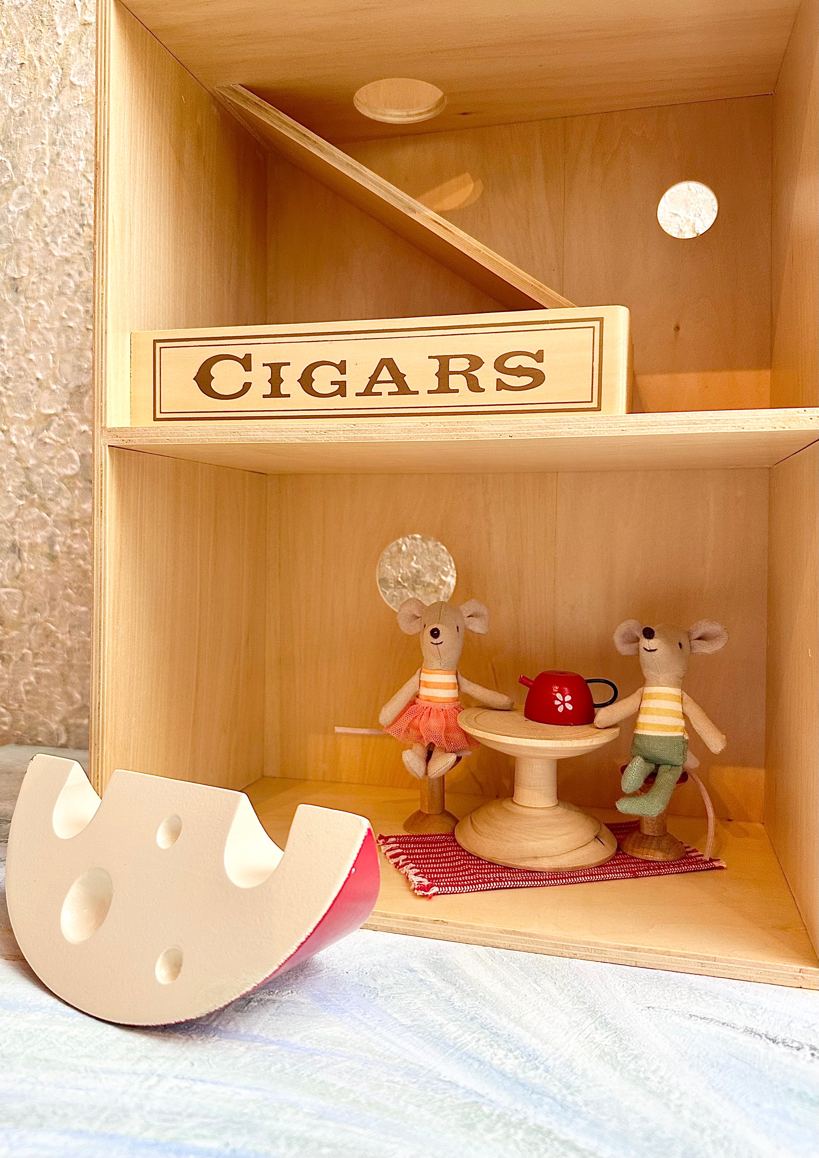 Cigar Mouse House - 2014