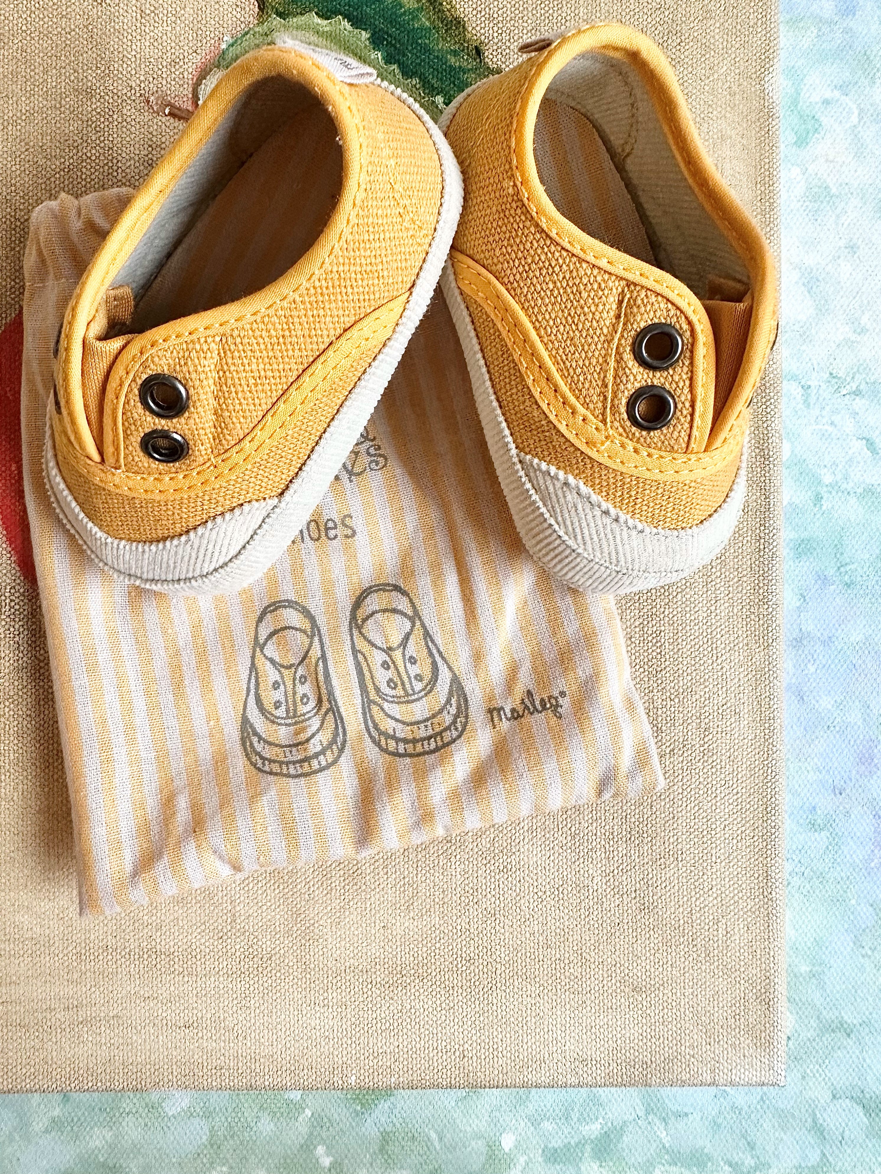 Mega Maxi Sneakers - 2014