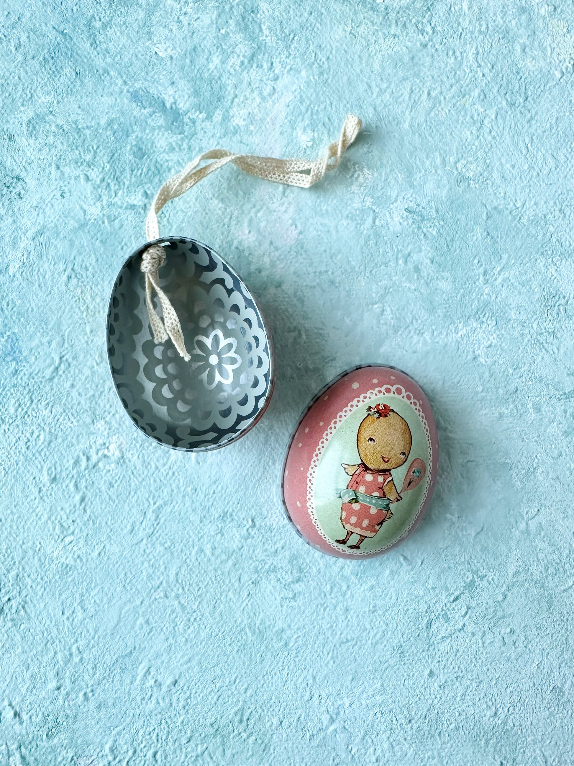 Mini Easter Metal Egg - 2014