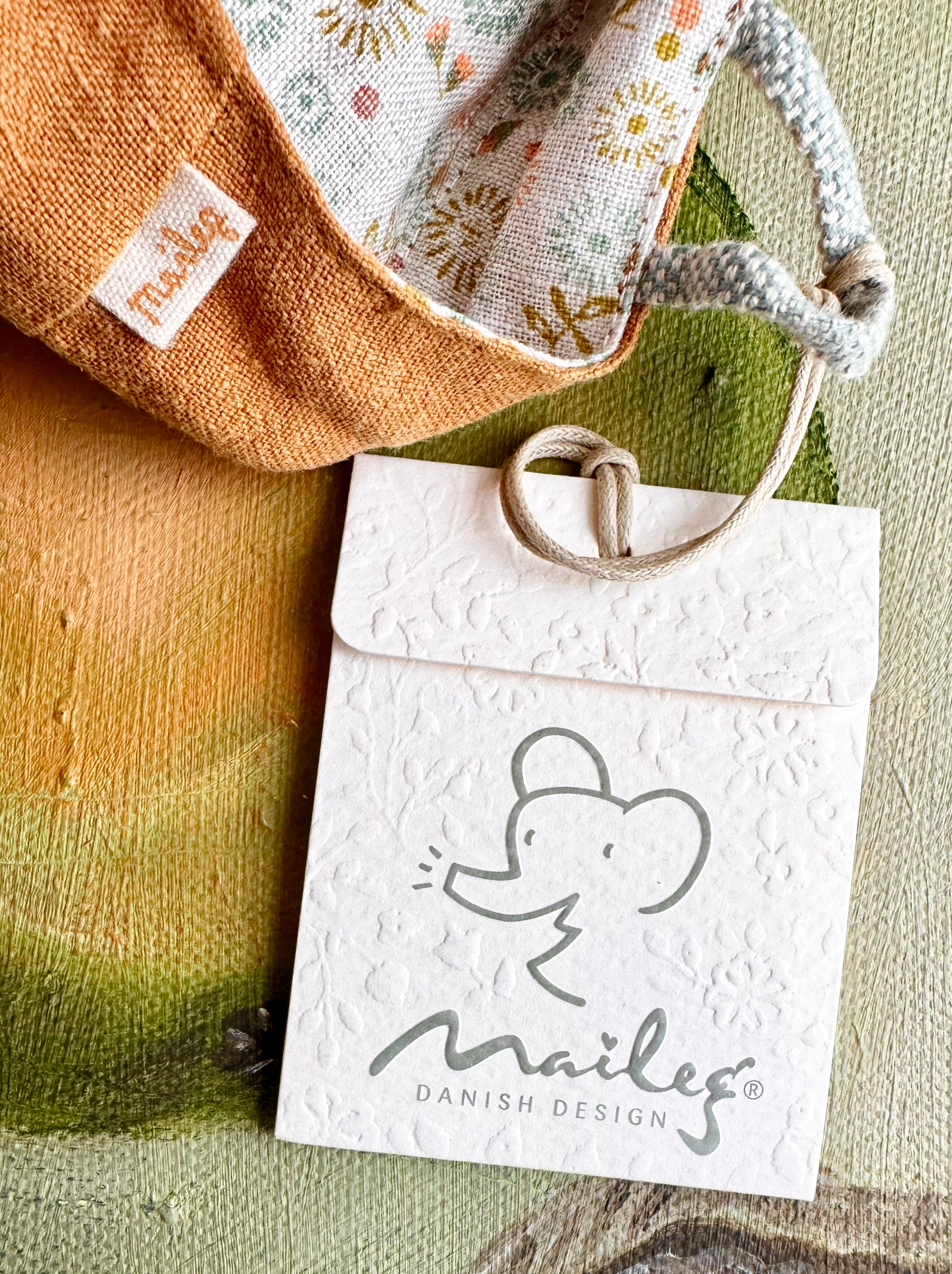 Baby Mouse in Carrycot - 2018