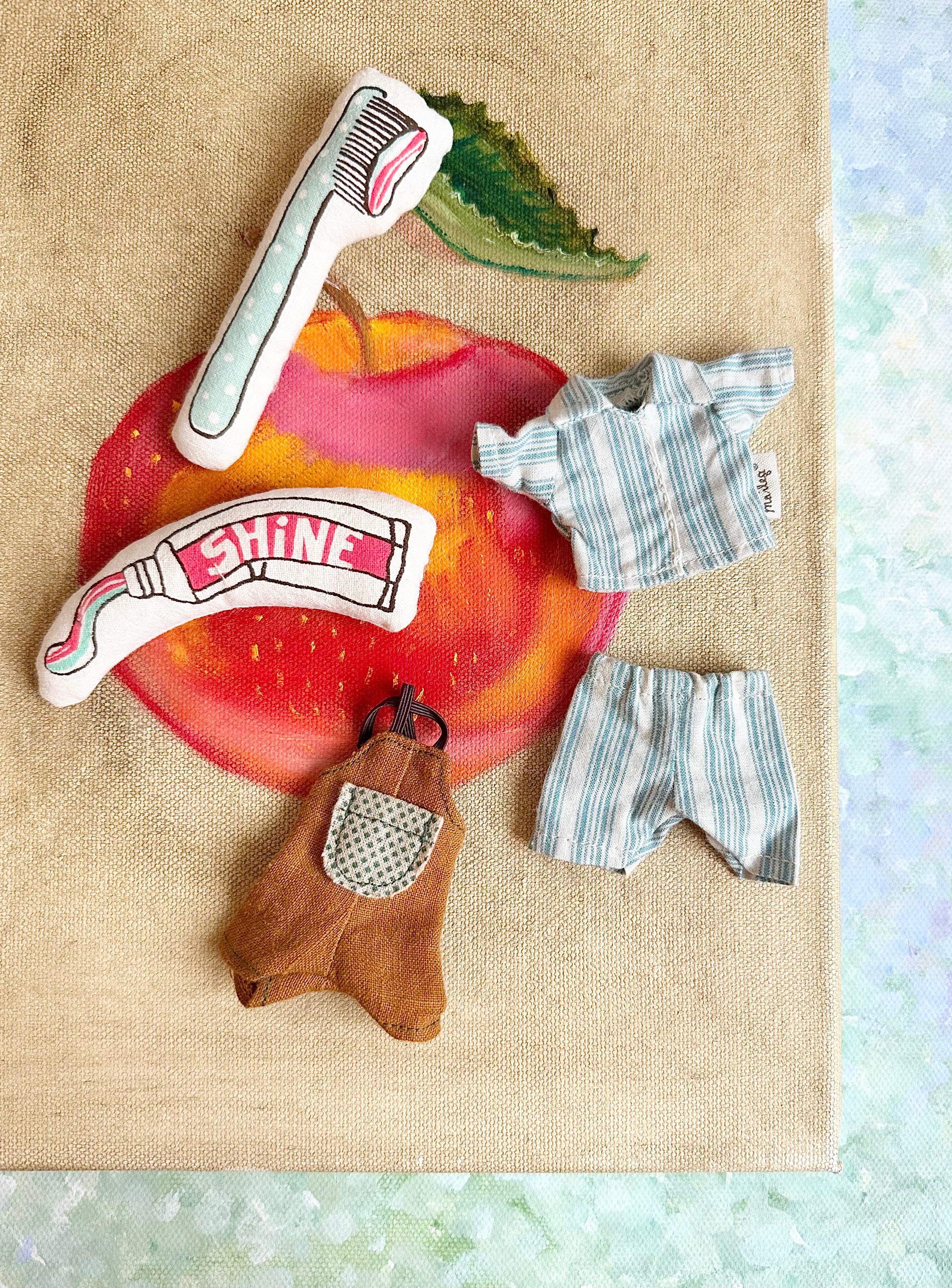 Mouse Bed Time Set in Suitcase - 2016