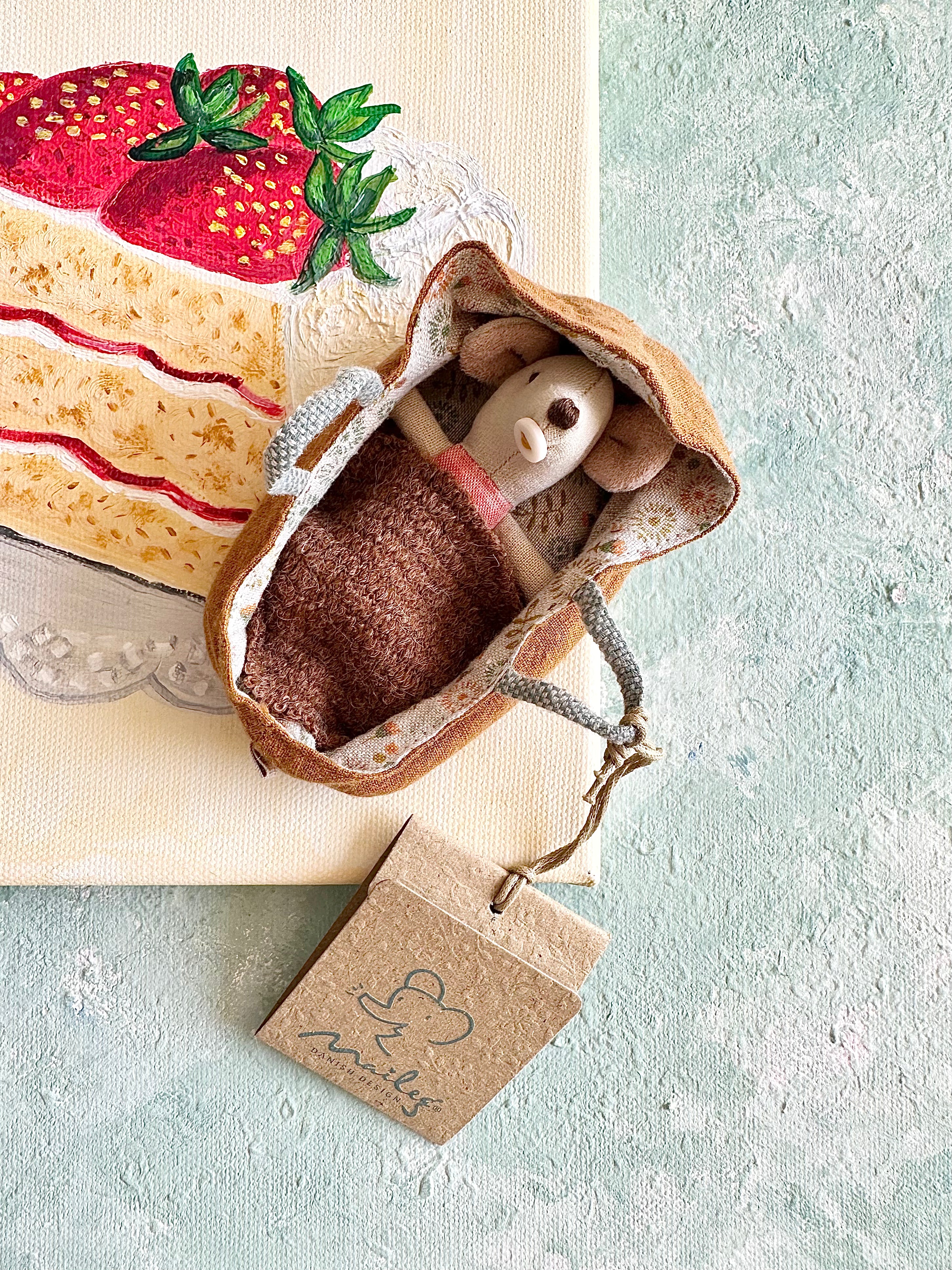 Baby Mouse in Carrycot - 2019