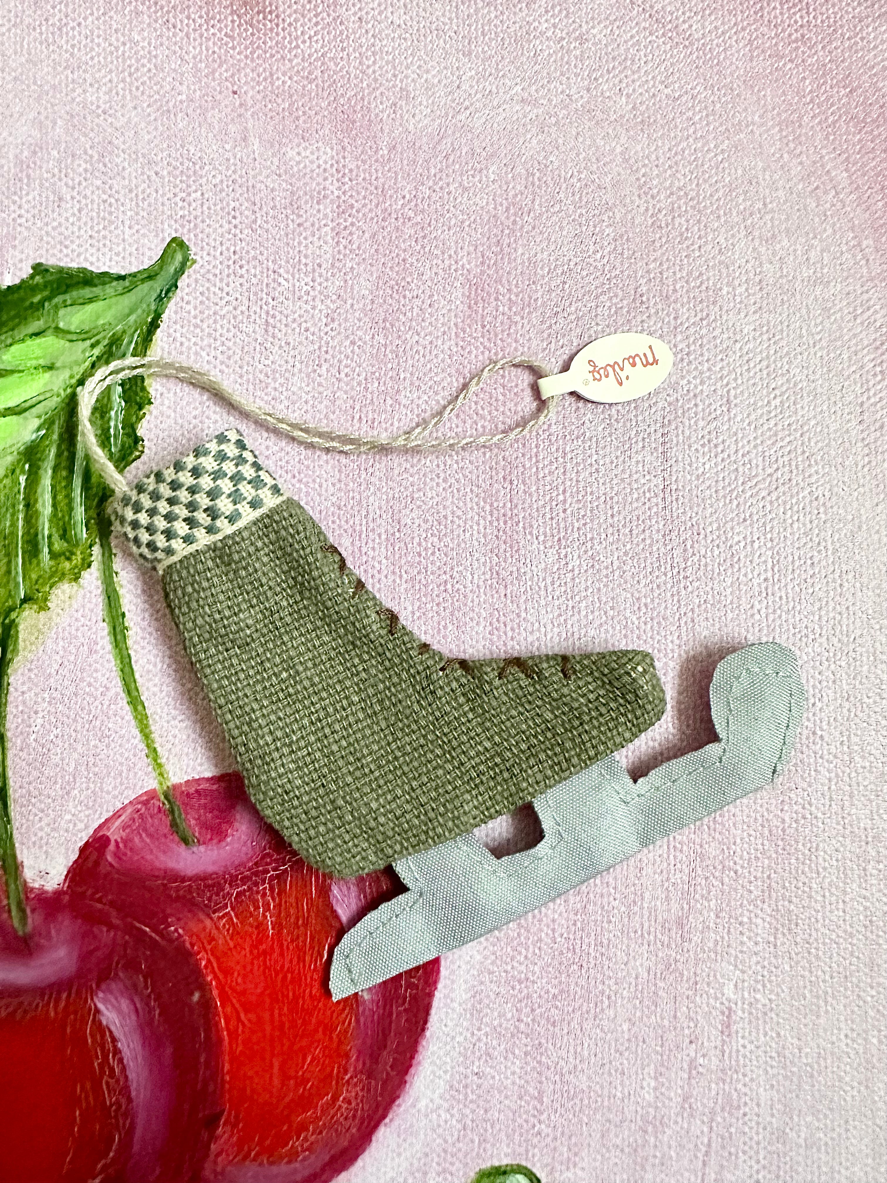 Christmas Ornament Skate Set - 2009