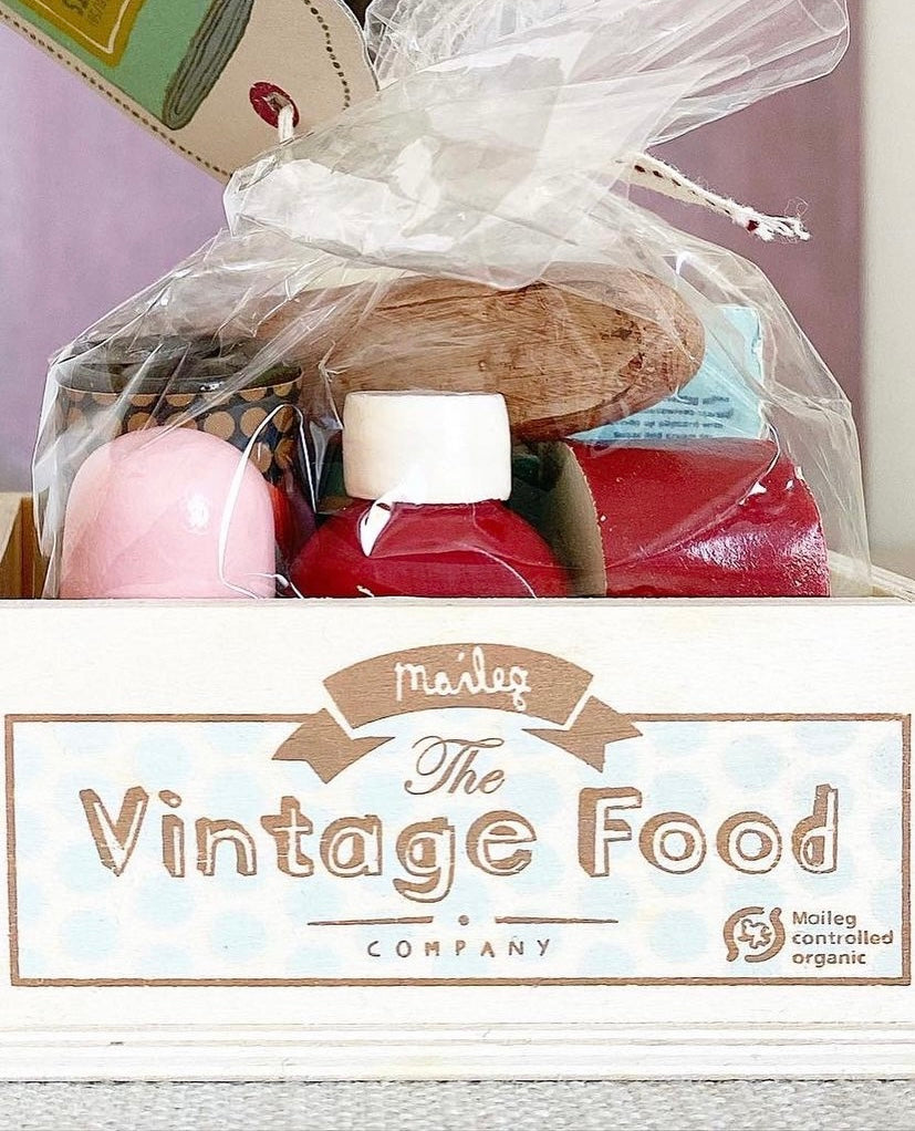 Vintage Food in Box - 2019